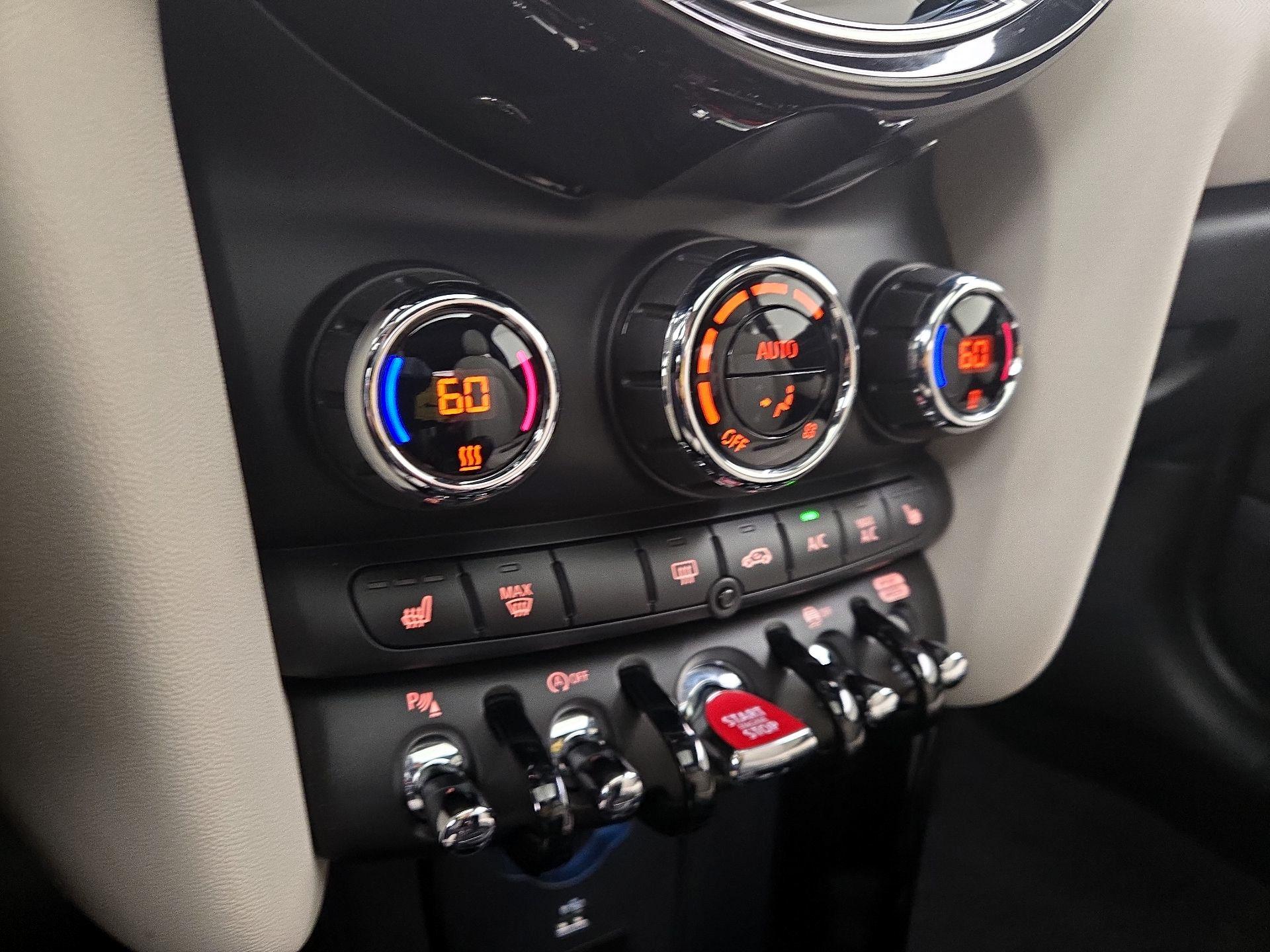 Thumbnail: 2023 MINI Cooper Hardtop - 17