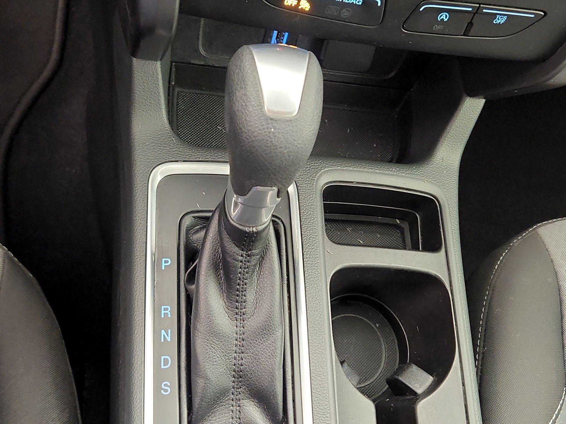 Thumbnail: 2017 Ford Escape - 17