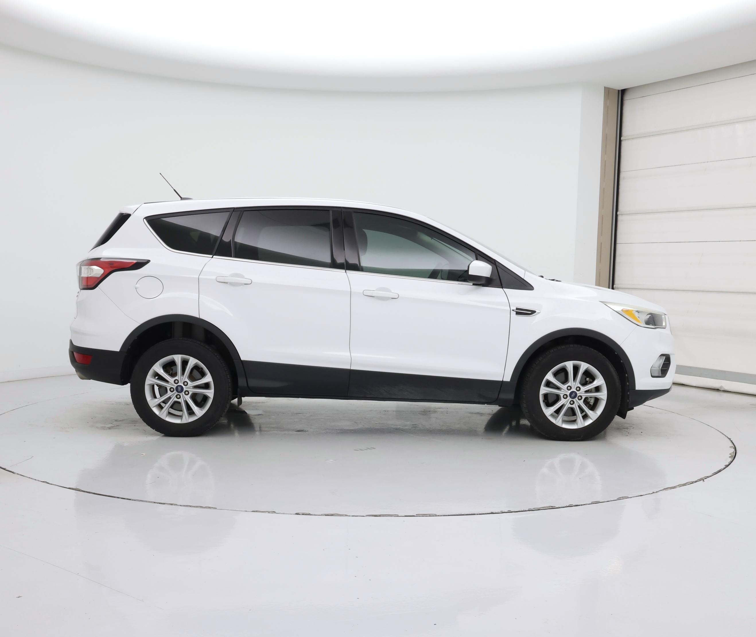 Thumbnail: 2017 Ford Escape - 7