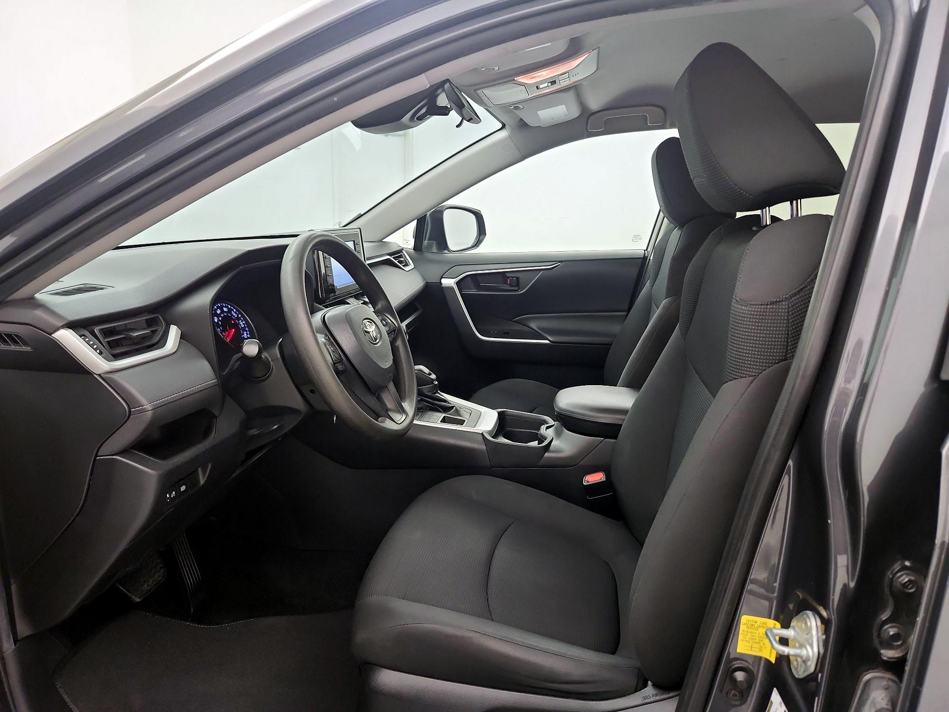 Thumbnail: 2021 Toyota RAV4 - 11