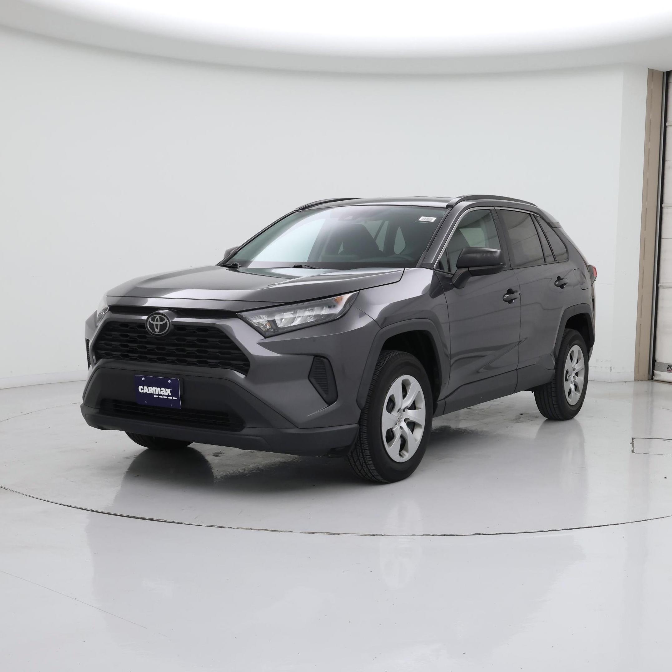 Thumbnail: 2021 Toyota RAV4 - 4