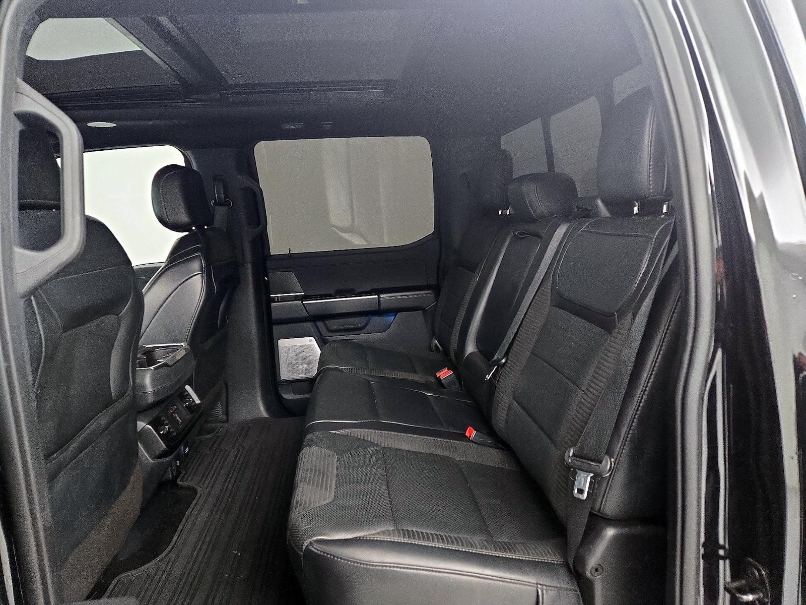 2022 Ford F-150 Raptor - Photo 23