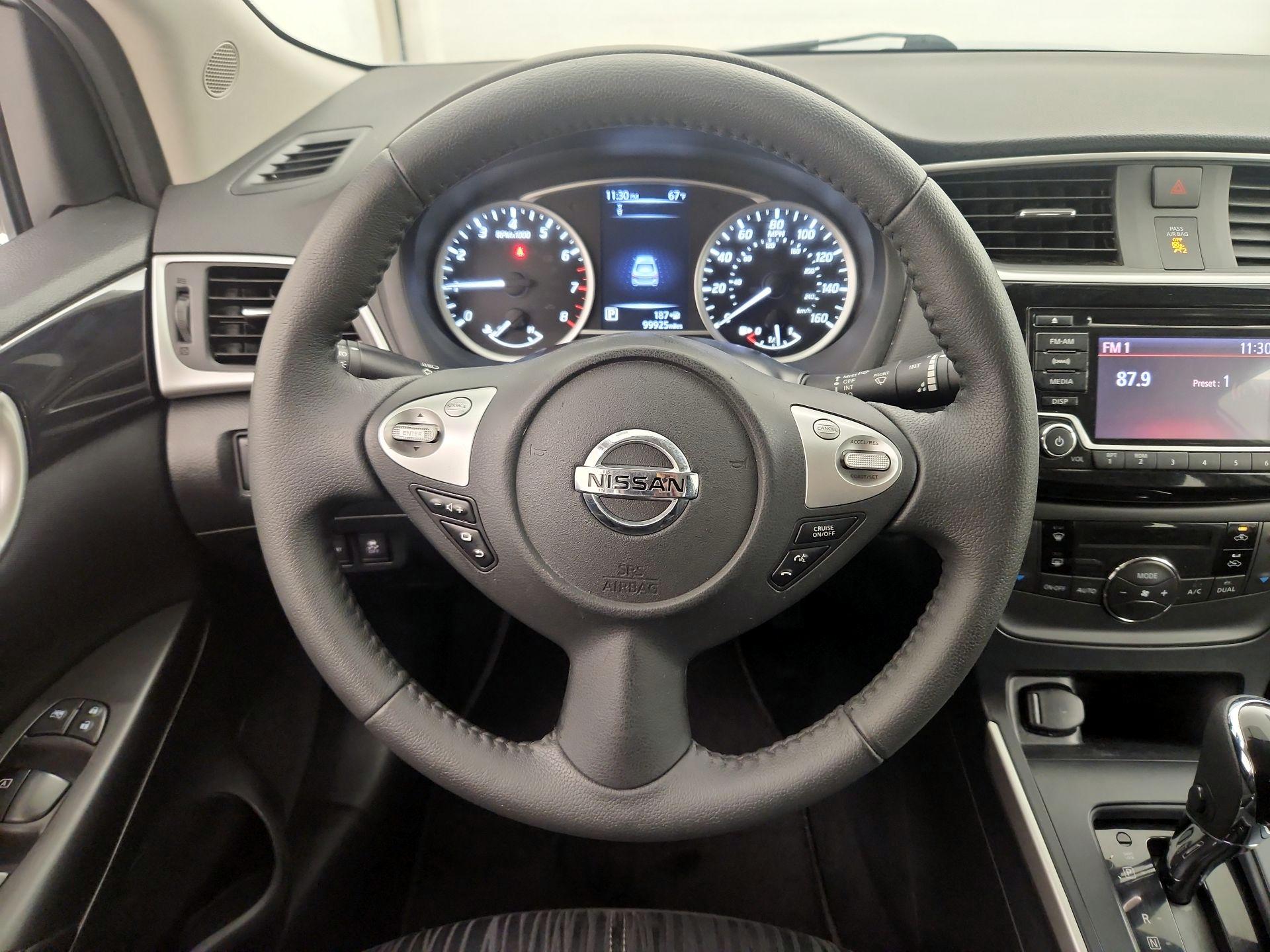 Thumbnail: 2018 Nissan Sentra - 10