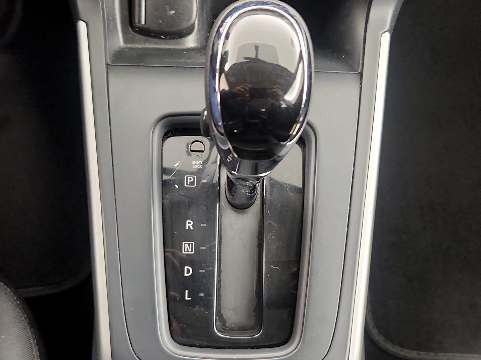 Thumbnail: 2018 Nissan Sentra - 17