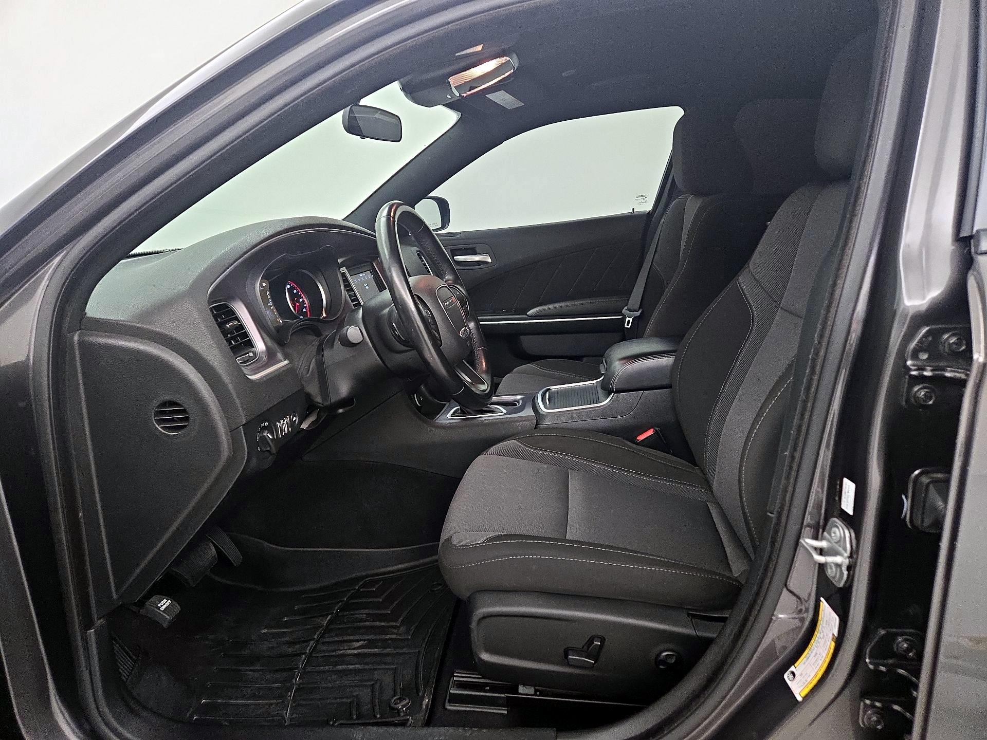 Thumbnail: 2020 Dodge Charger - 11