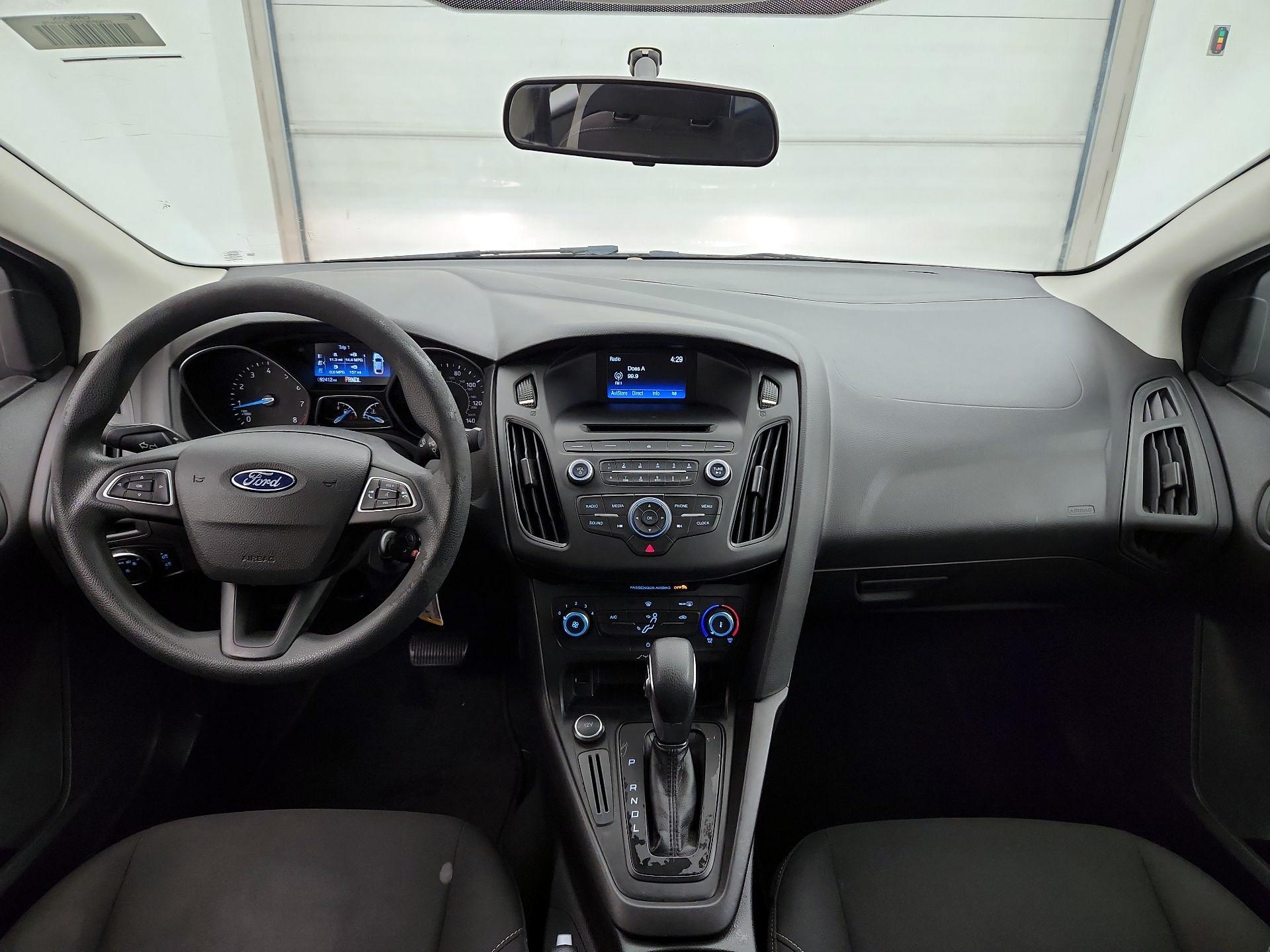Thumbnail: 2016 Ford Focus - 9