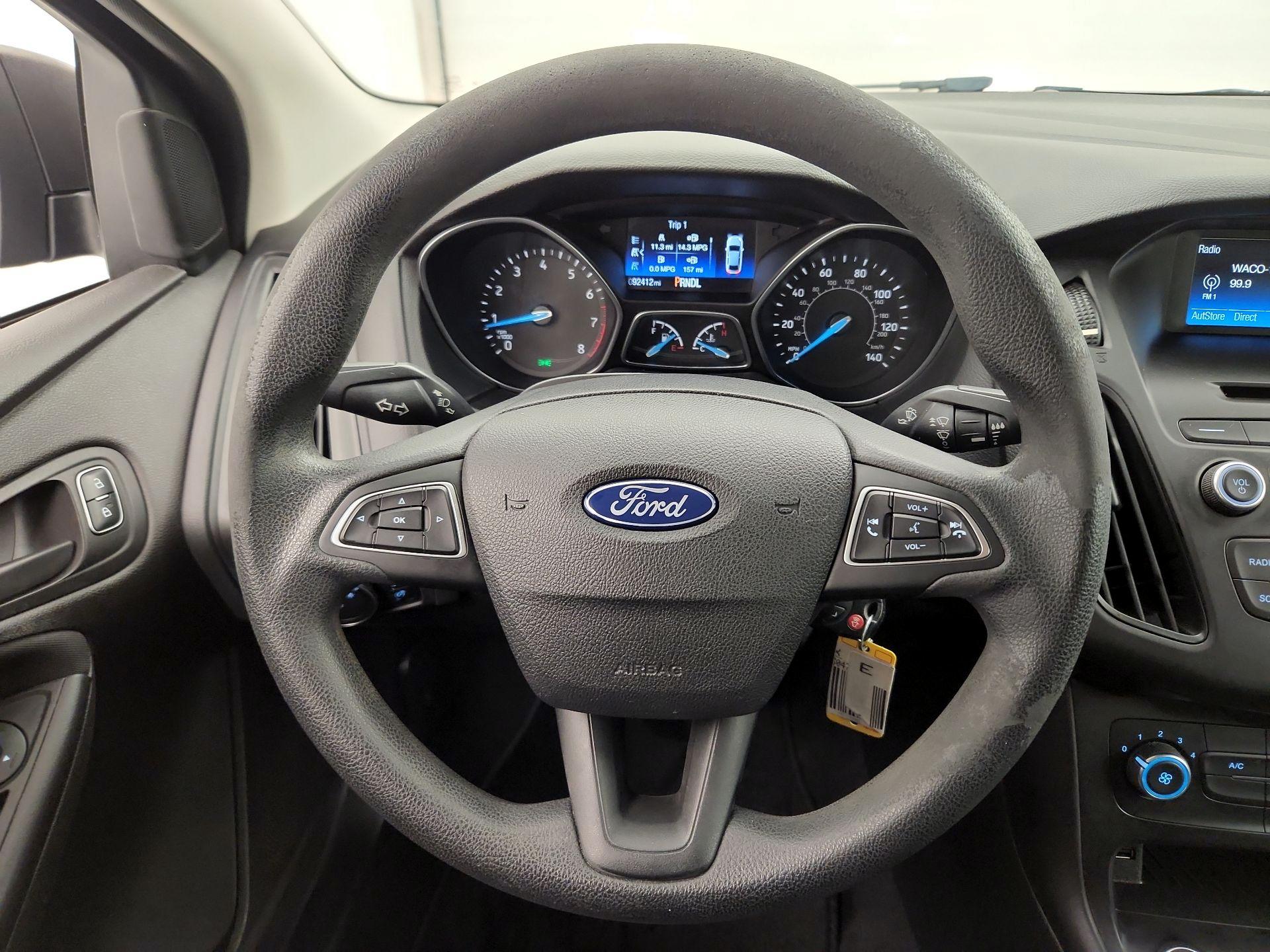 Thumbnail: 2016 Ford Focus - 10