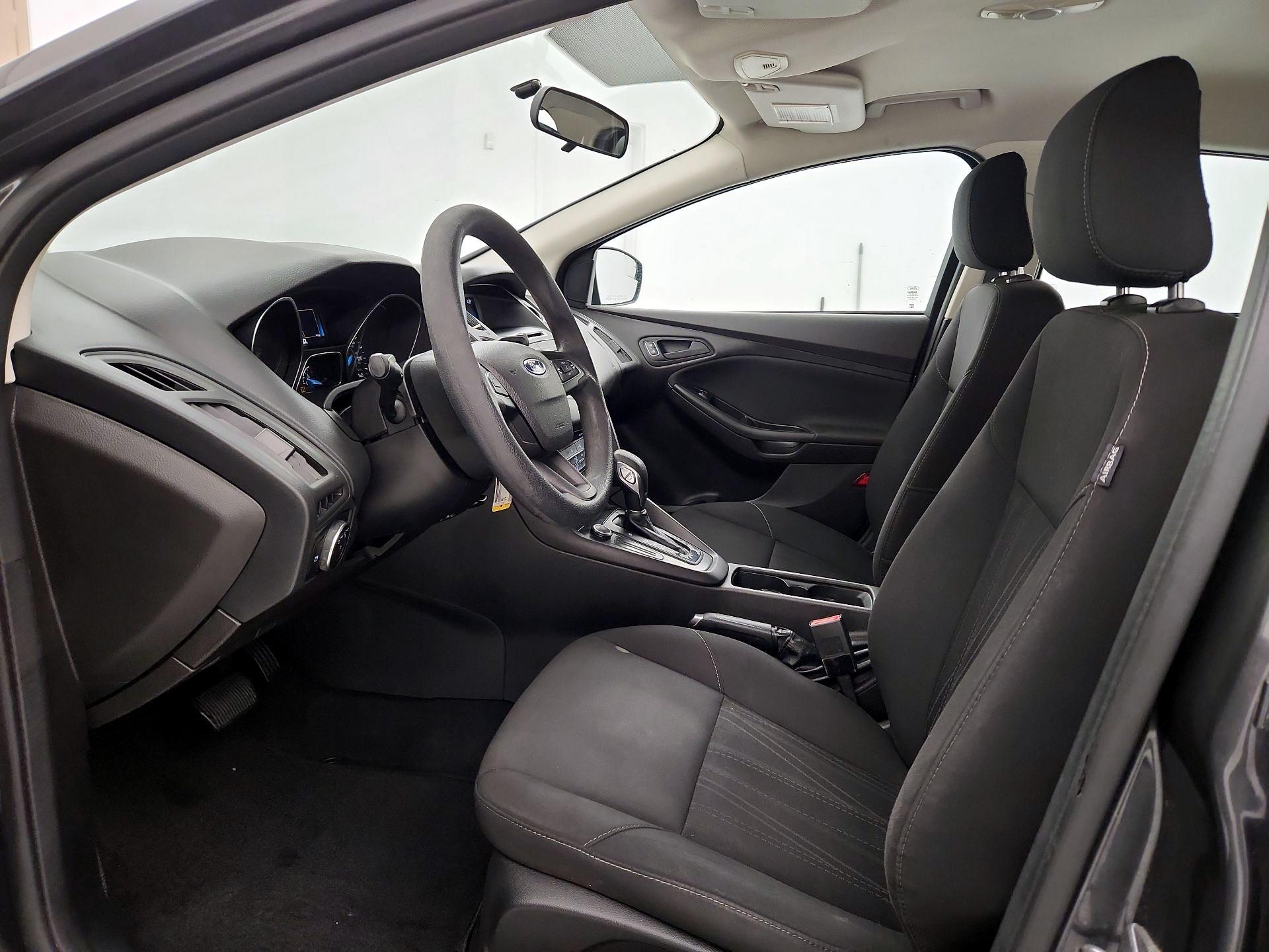 Thumbnail: 2016 Ford Focus - 11