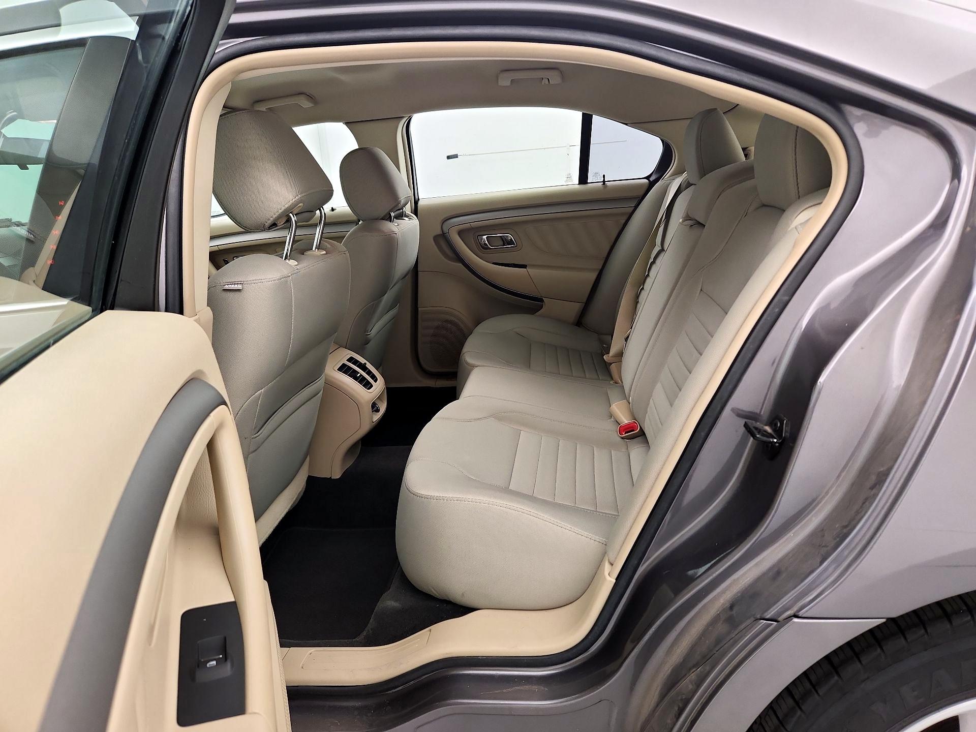 Thumbnail: 2014 Ford Taurus - 18