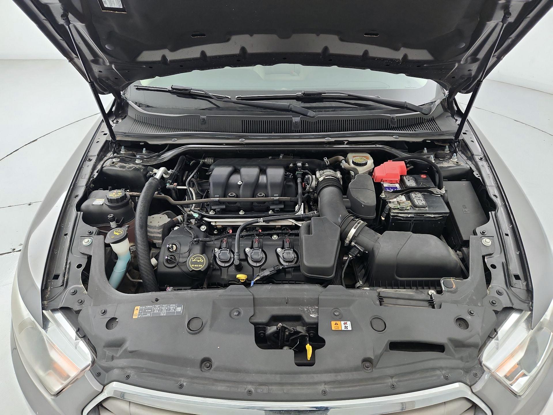 Thumbnail: 2014 Ford Taurus - 20