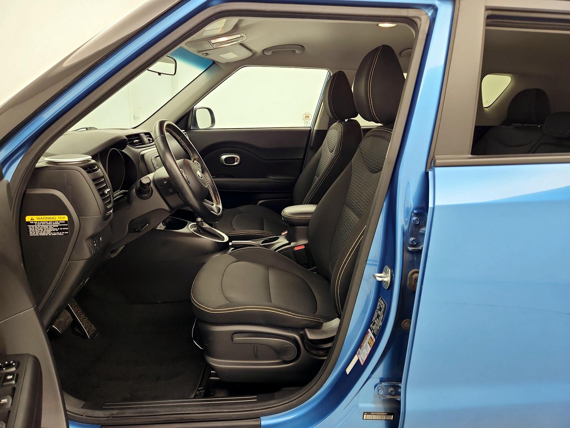 Thumbnail: 2016 Kia Soul - 11