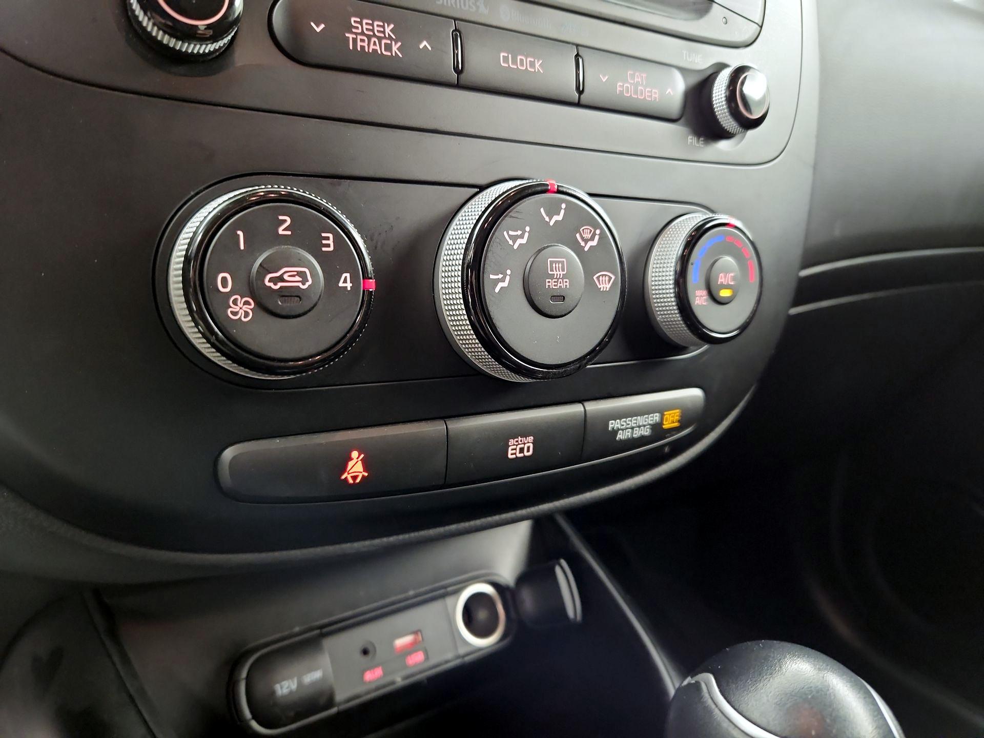 Thumbnail: 2016 Kia Soul - 16