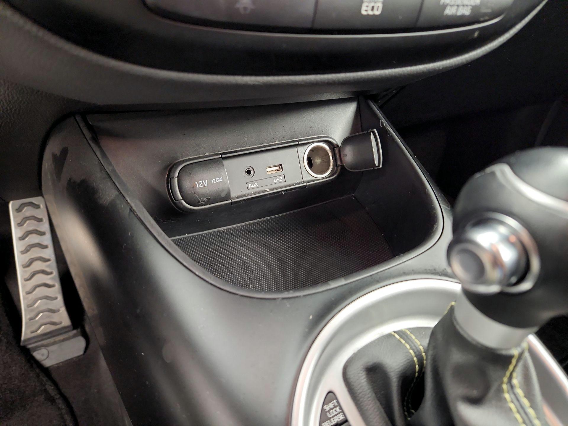 Thumbnail: 2016 Kia Soul - 18