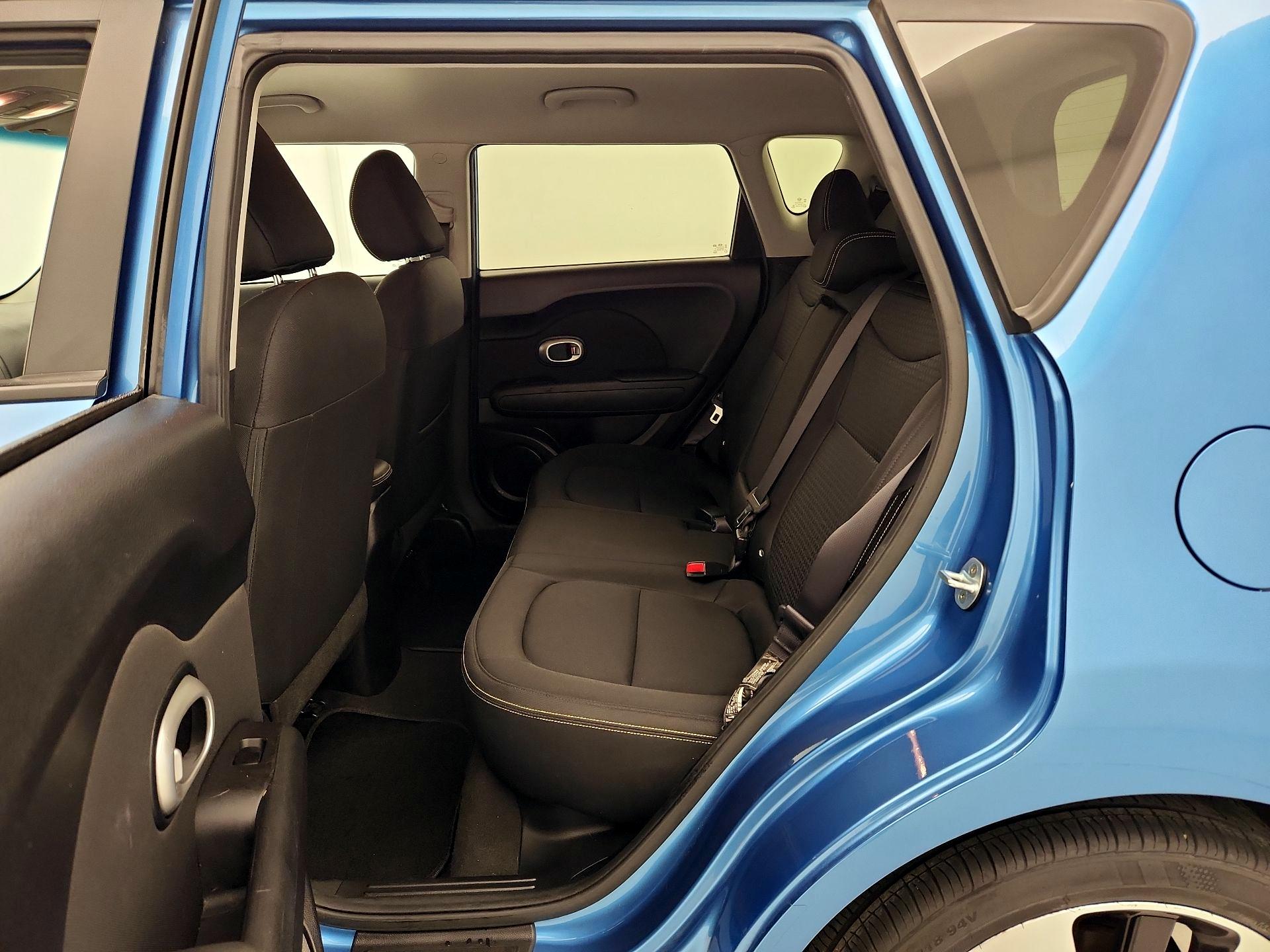 Thumbnail: 2016 Kia Soul - 19