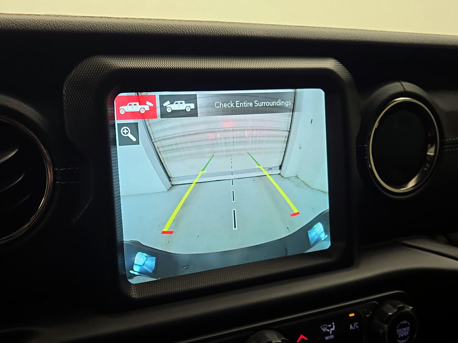 Thumbnail: 2022 Jeep Gladiator - 15