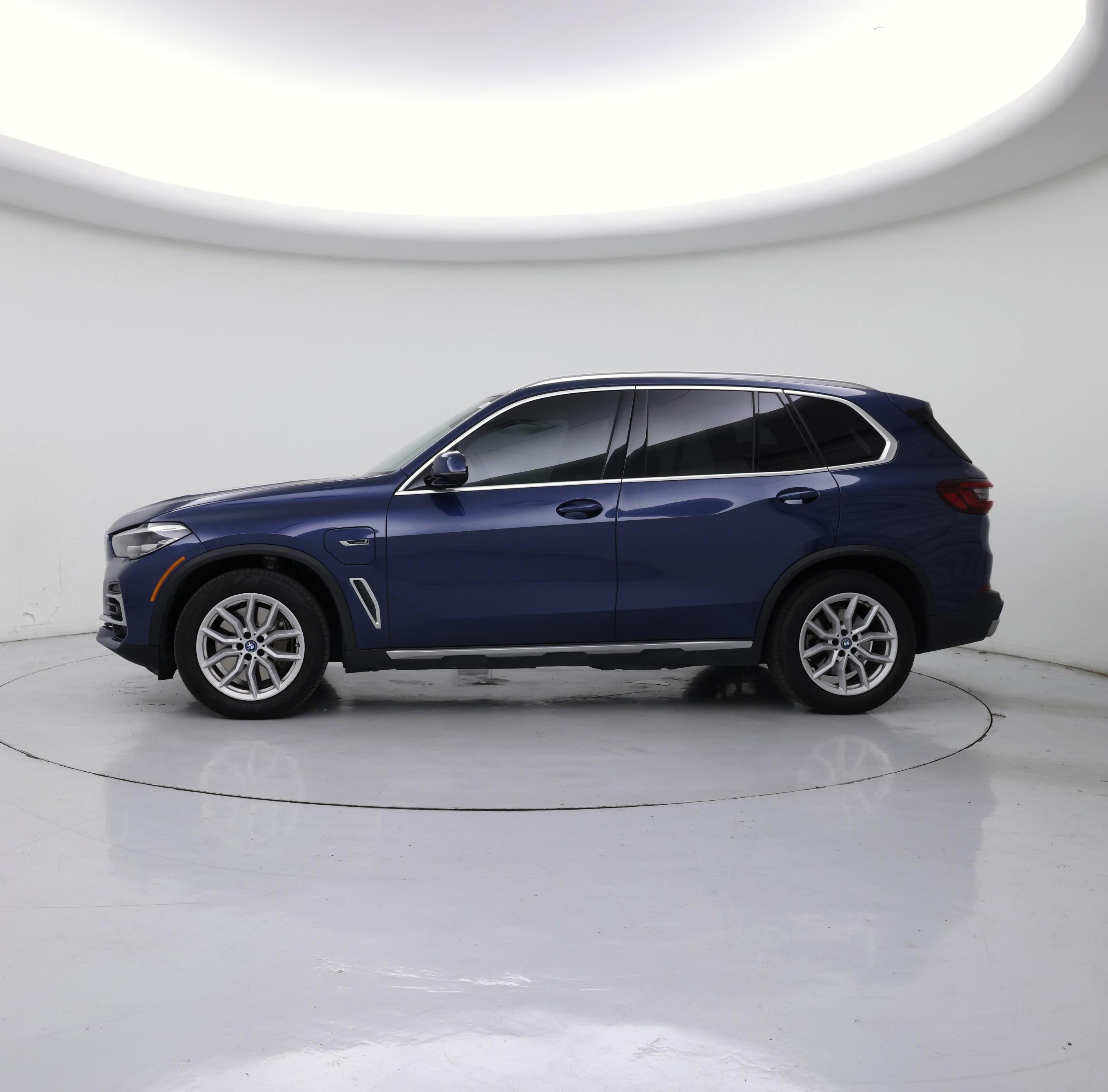 Thumbnail: 2022 BMW X5 - 3