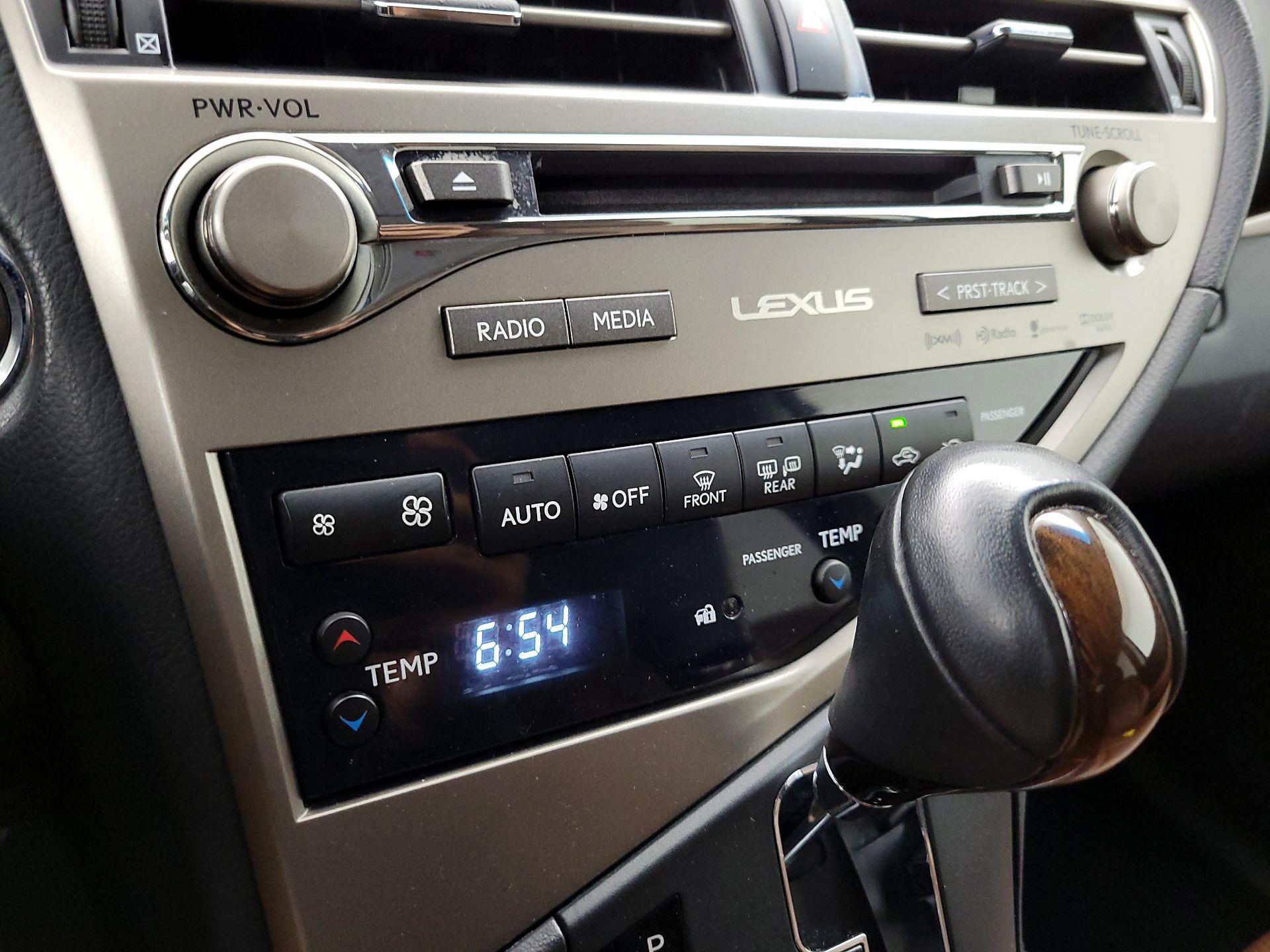 Thumbnail: 2015 Lexus RX - 16