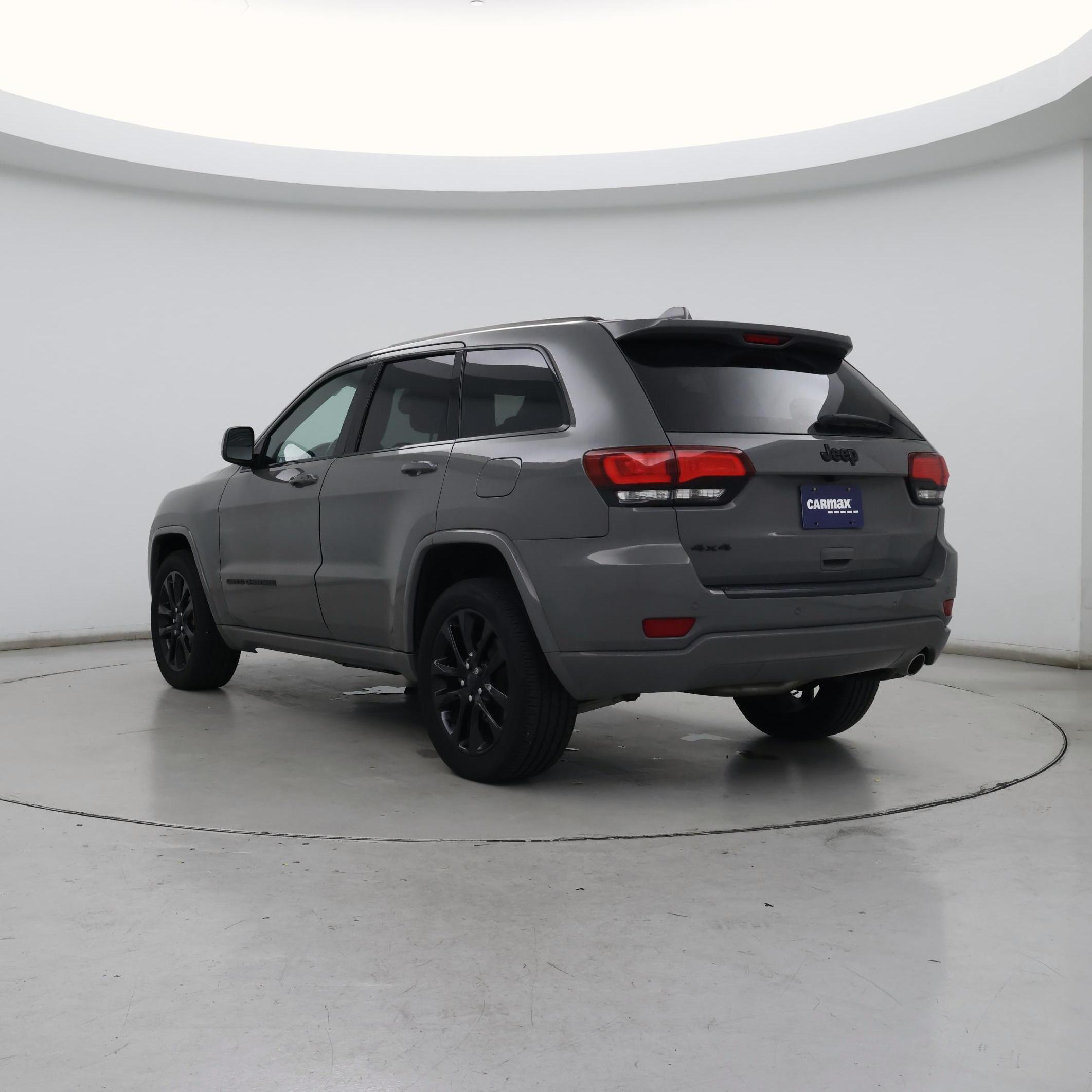 Thumbnail: 2020 Jeep Grand Cherokee - 2