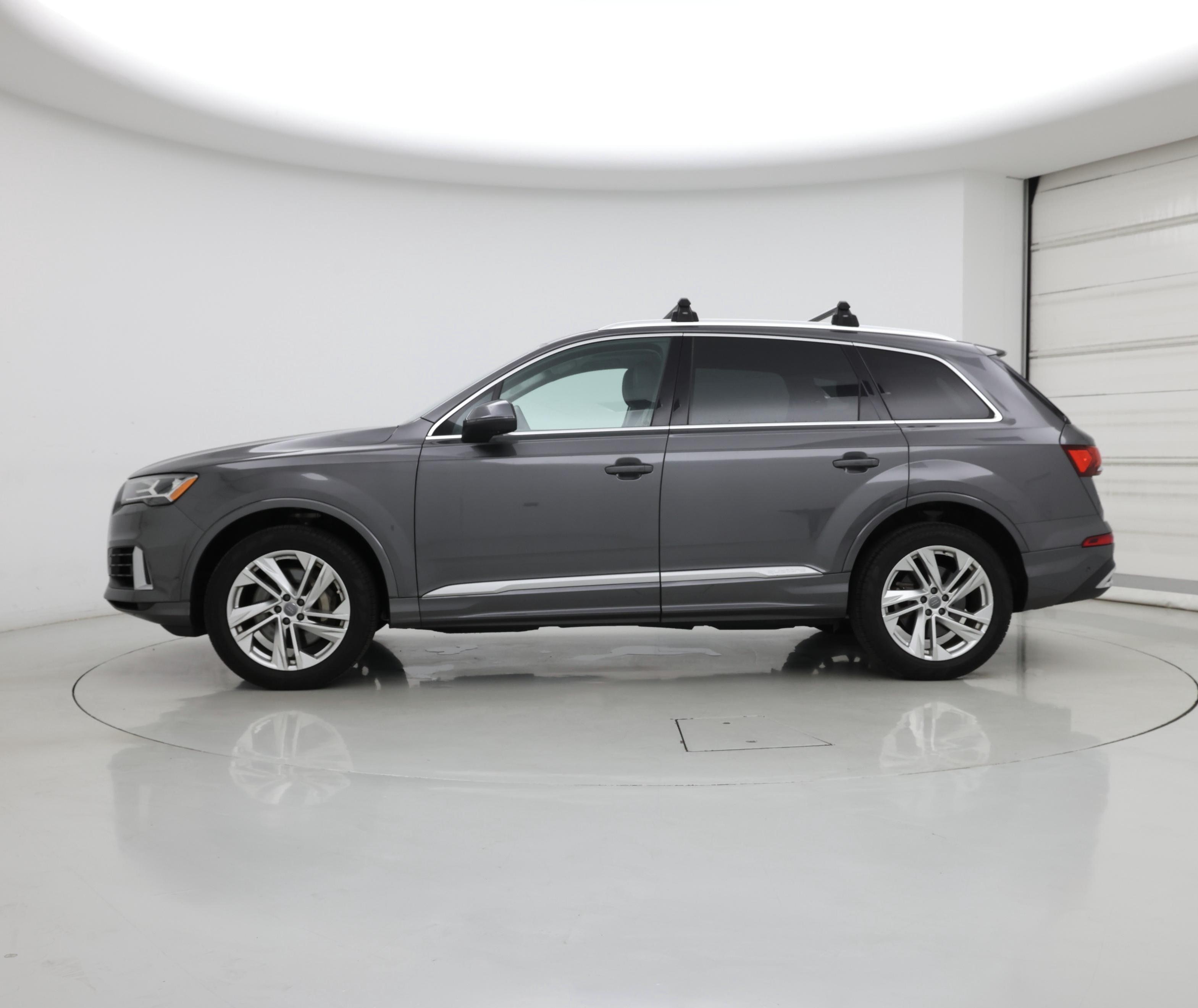 Thumbnail: 2020 Audi Q7 - 3