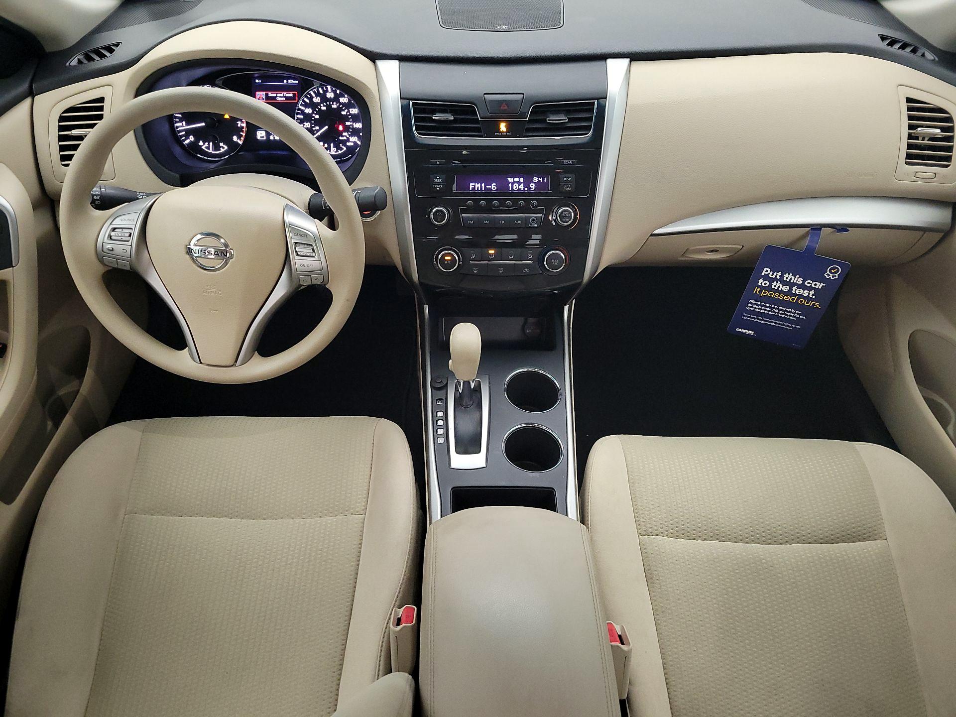 Thumbnail: 2015 Nissan Altima - 9