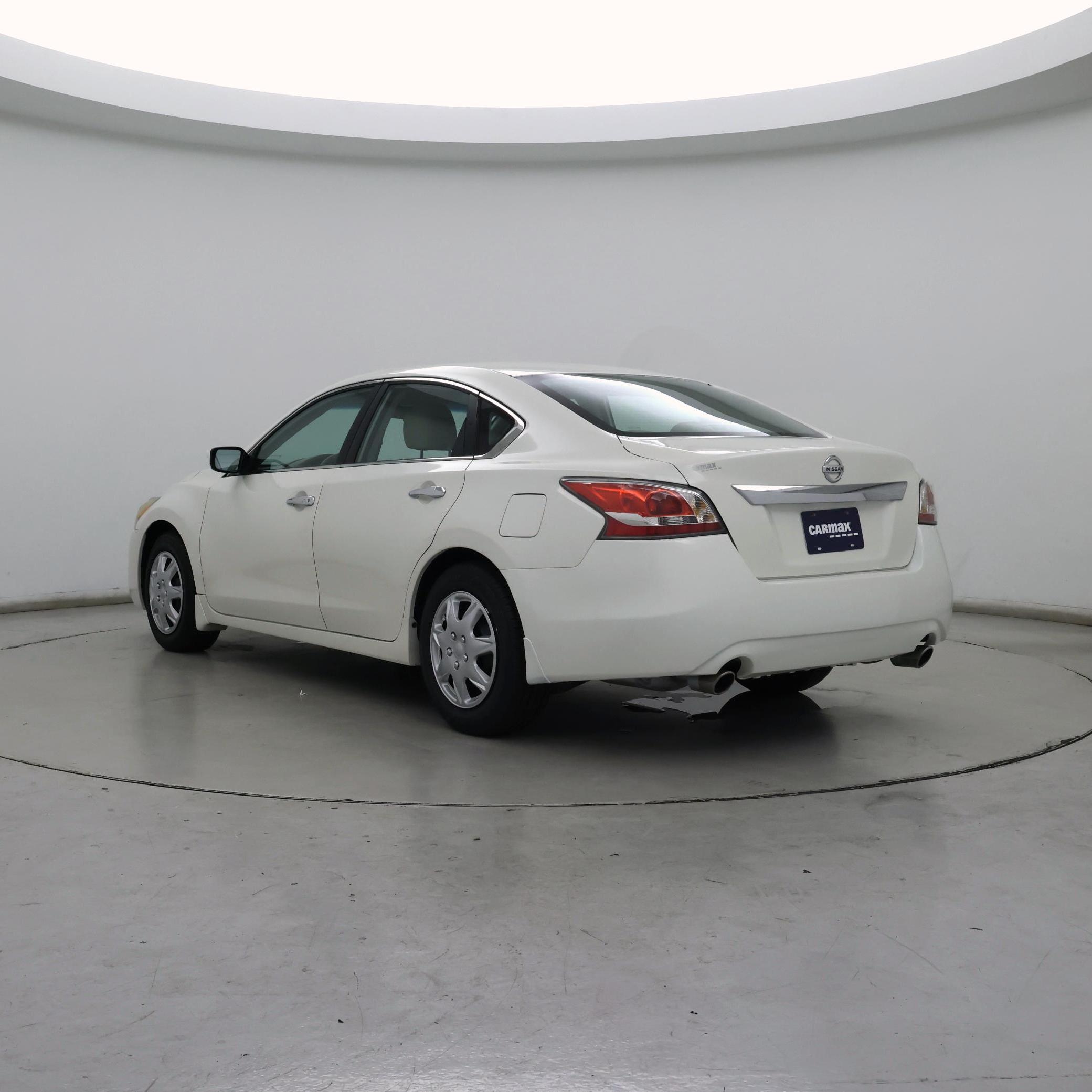 Thumbnail: 2015 Nissan Altima - 2