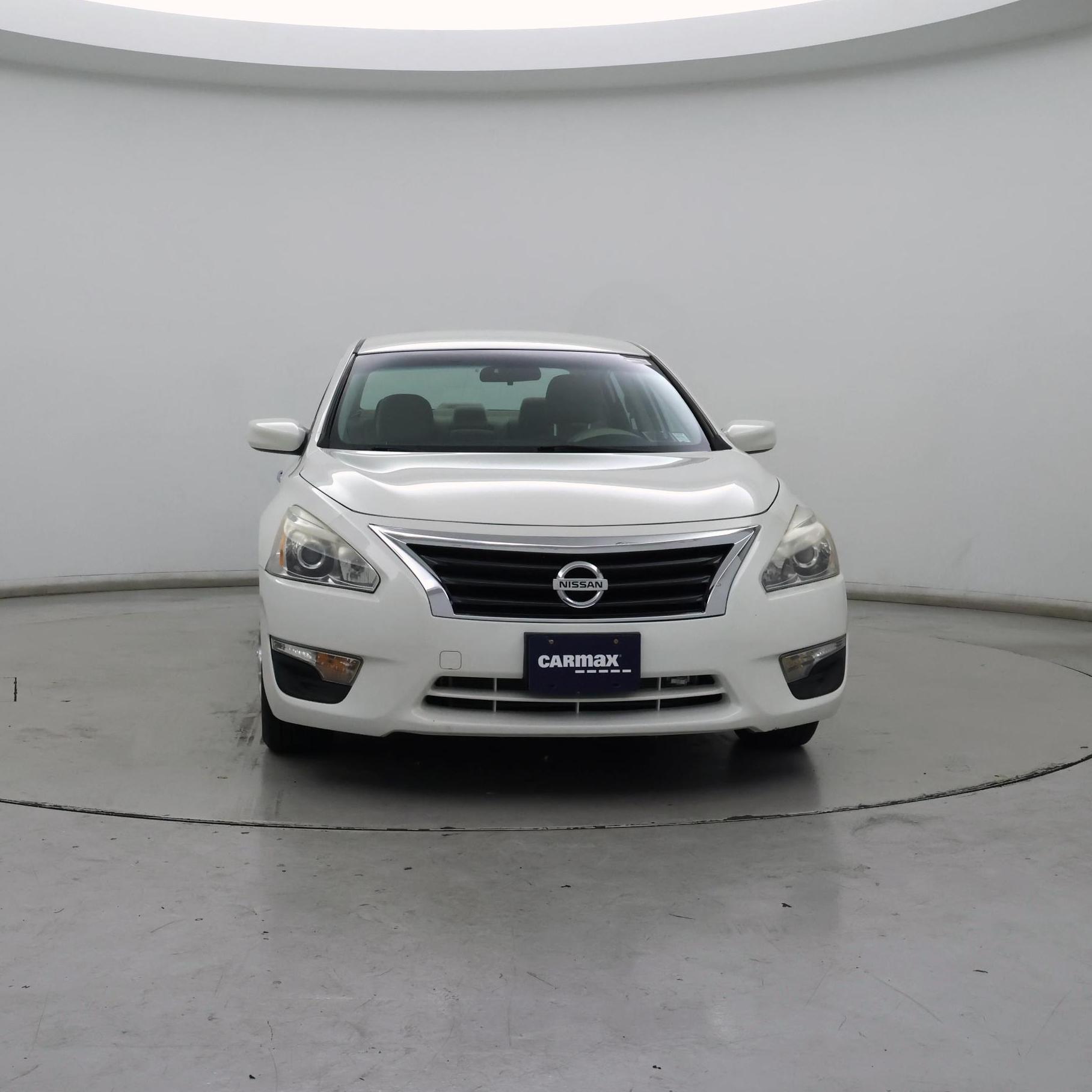 Thumbnail: 2015 Nissan Altima - 5