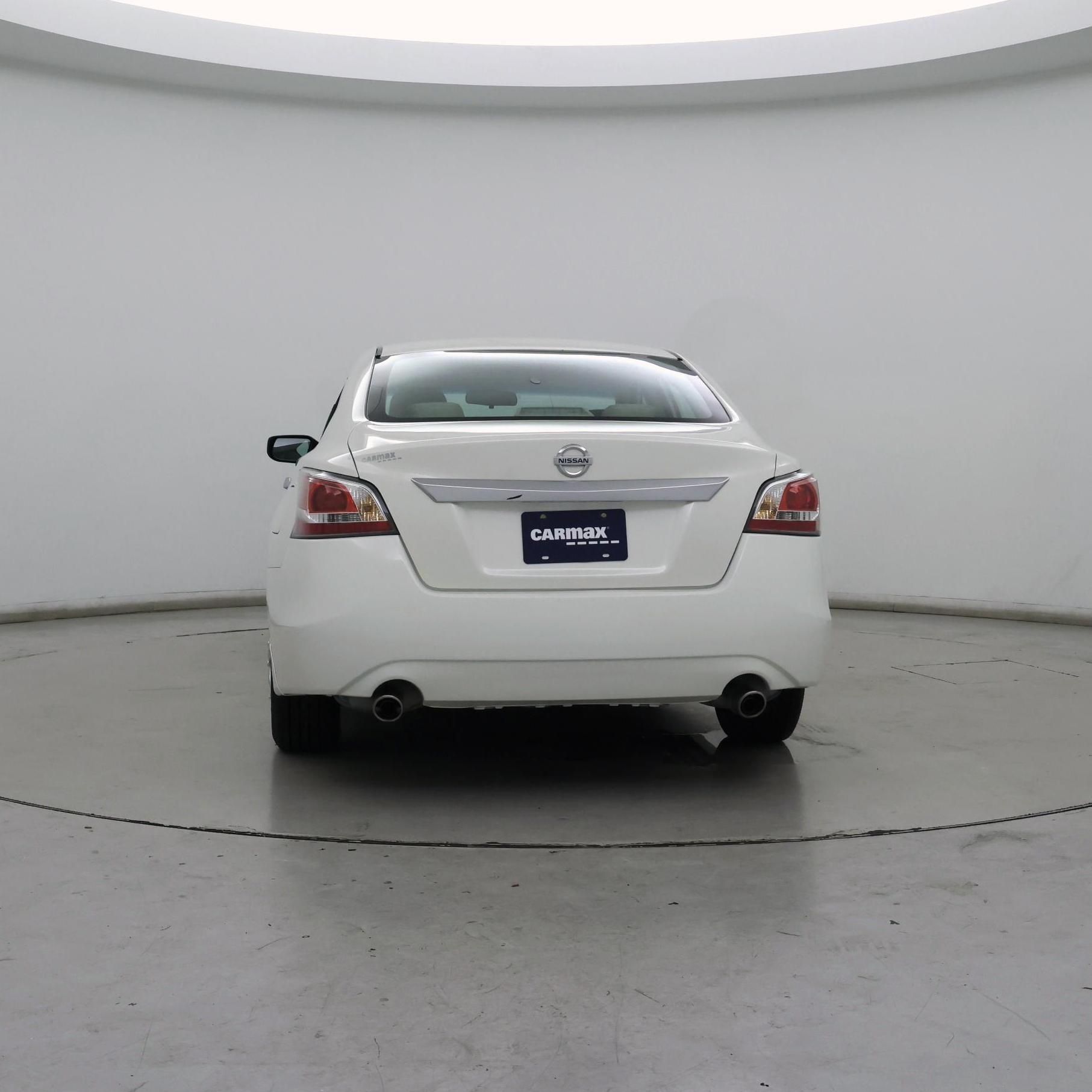 Thumbnail: 2015 Nissan Altima - 6