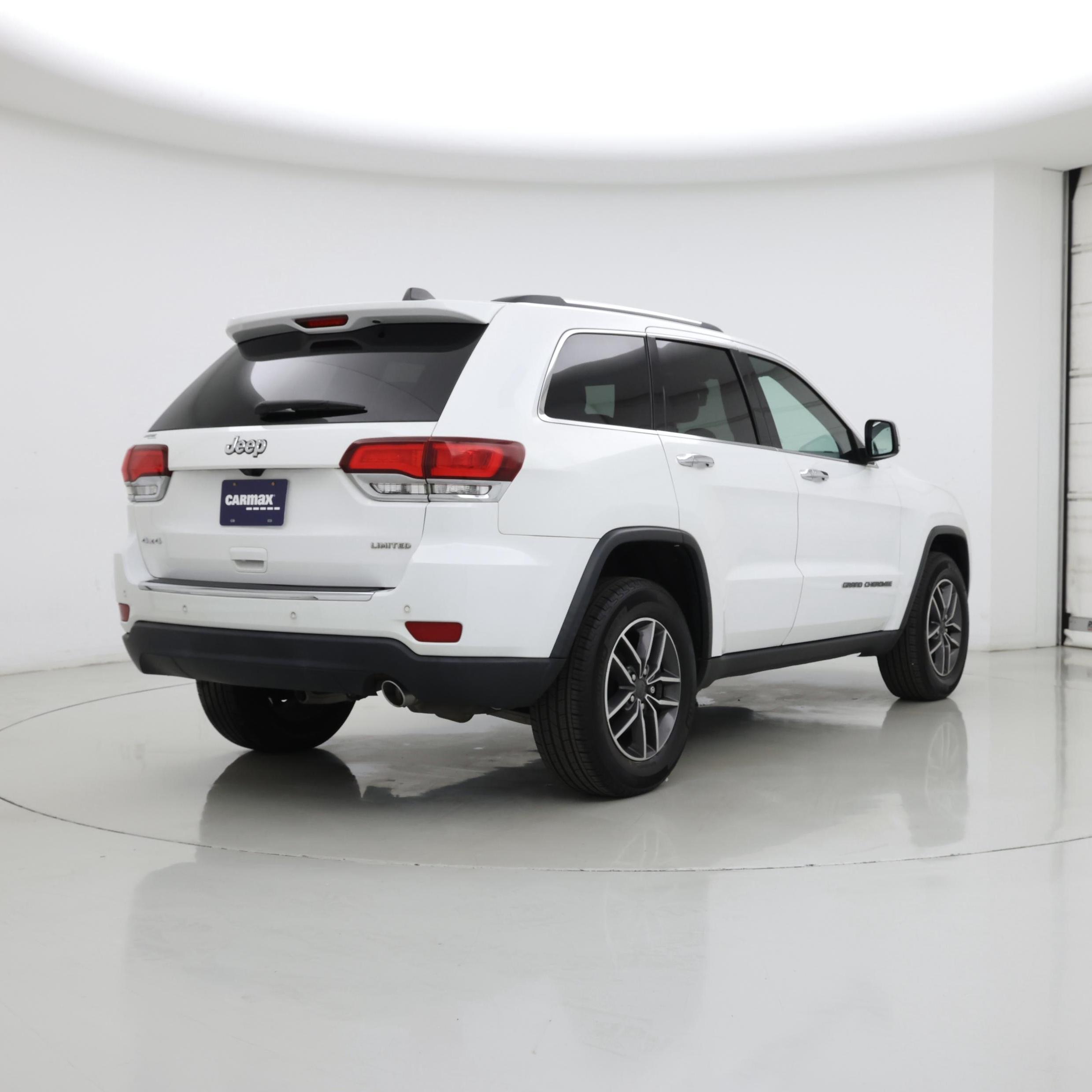 Thumbnail: 2020 Jeep Grand Cherokee - 8