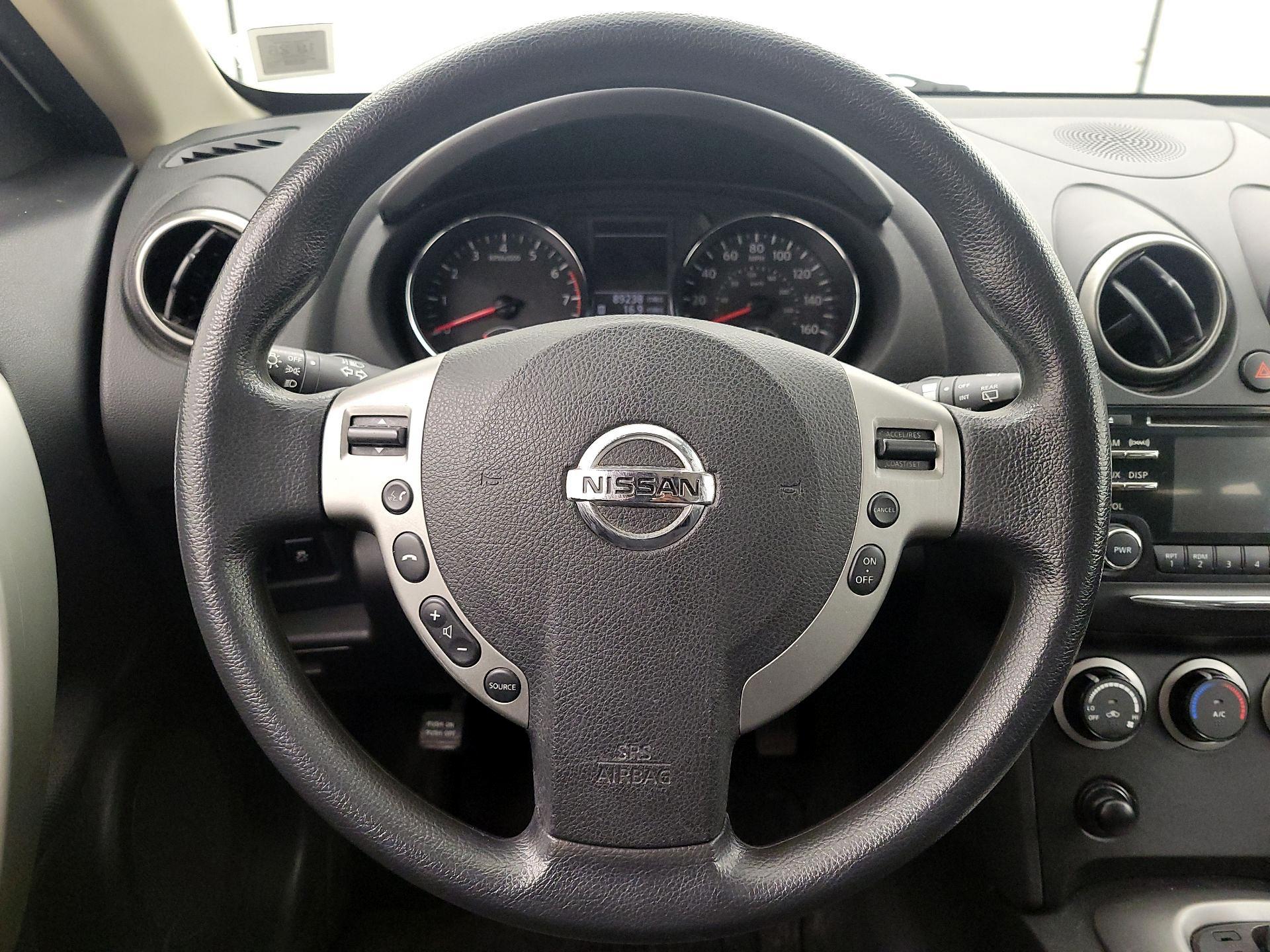 Thumbnail: 2015 Nissan Rogue - 10