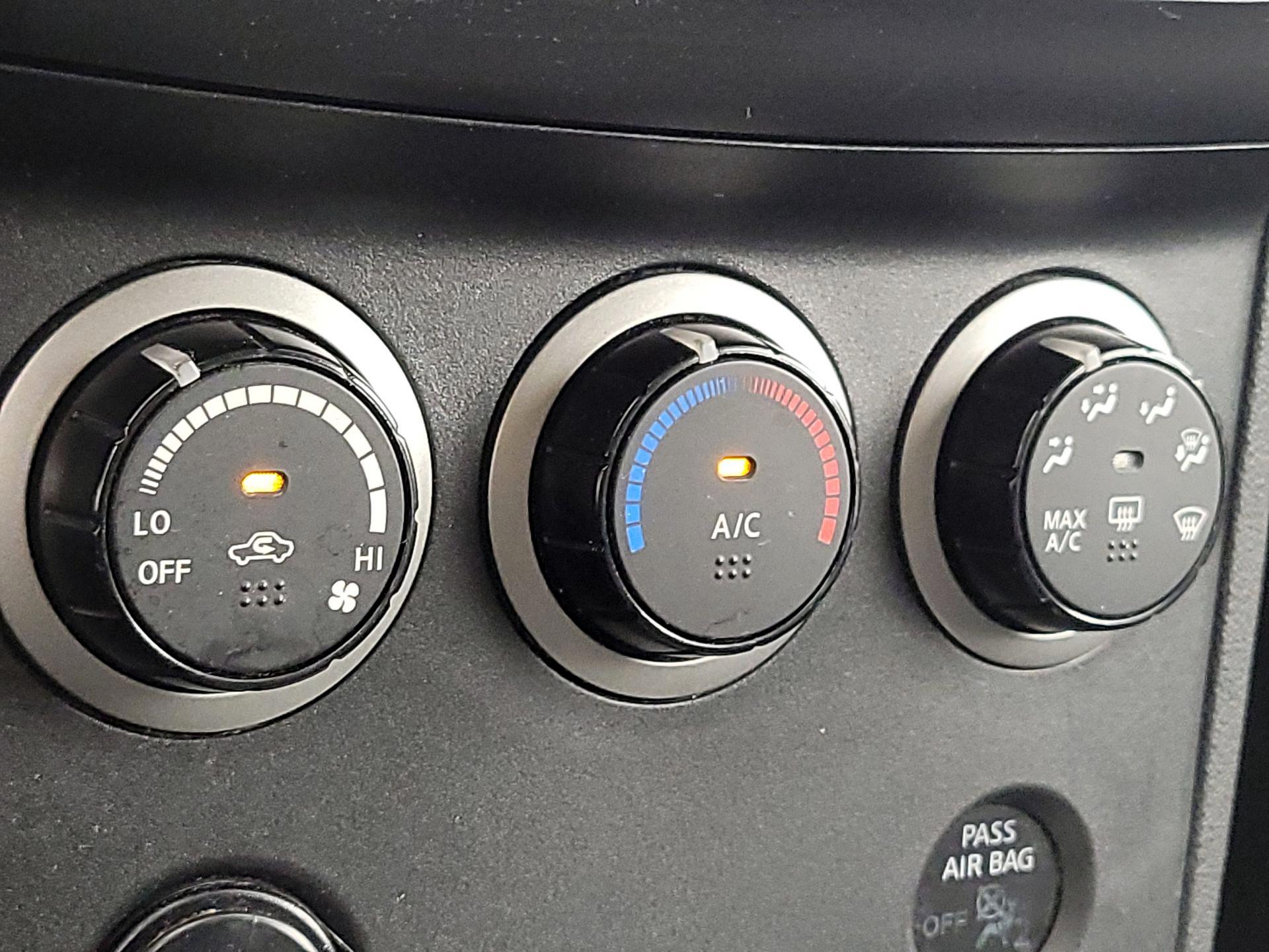 Thumbnail: 2015 Nissan Rogue - 16