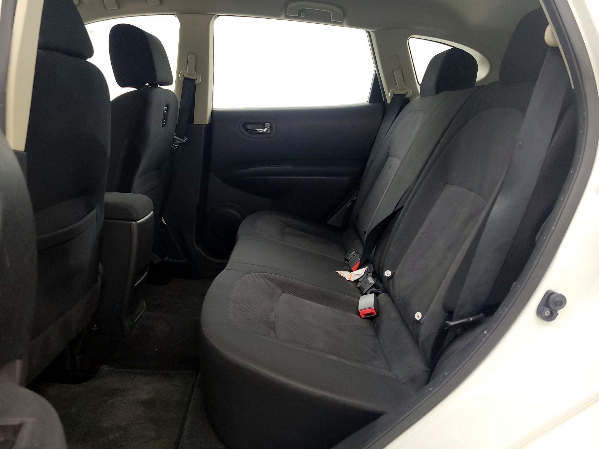 Thumbnail: 2015 Nissan Rogue - 19