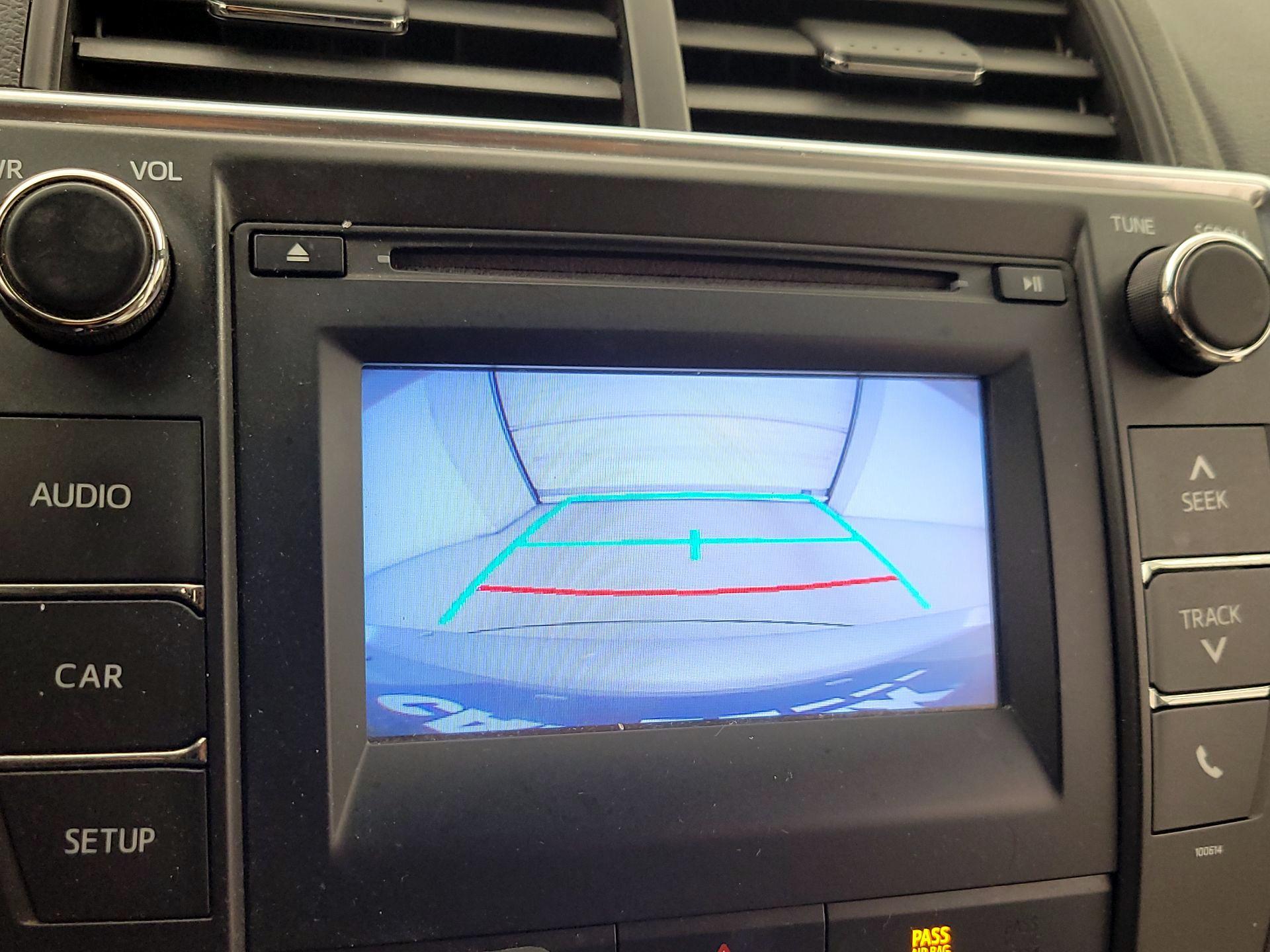 Thumbnail: 2016 Toyota Camry - 14