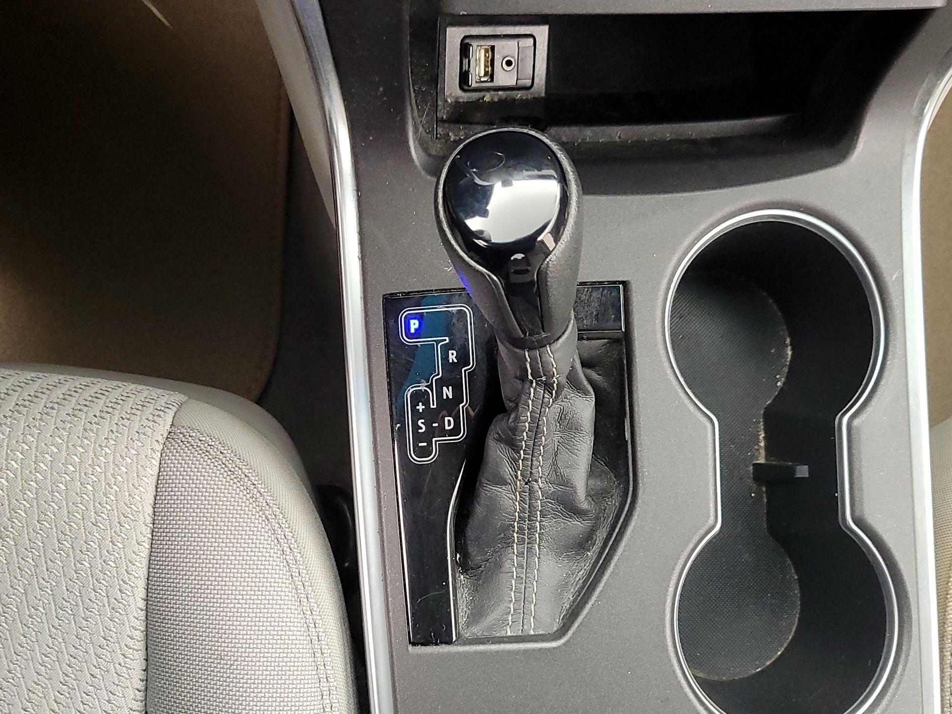 Thumbnail: 2016 Toyota Camry - 17