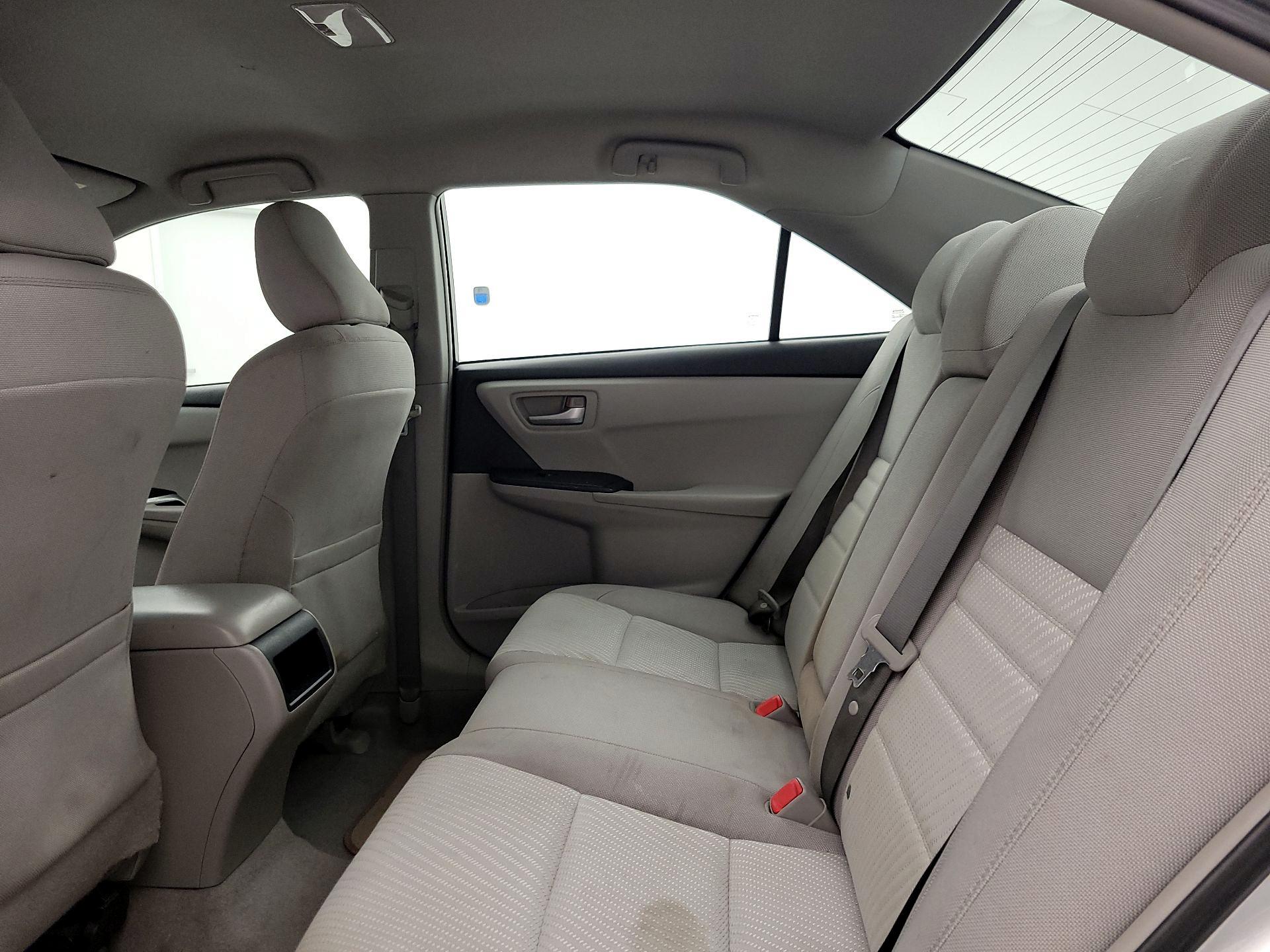 Thumbnail: 2016 Toyota Camry - 19