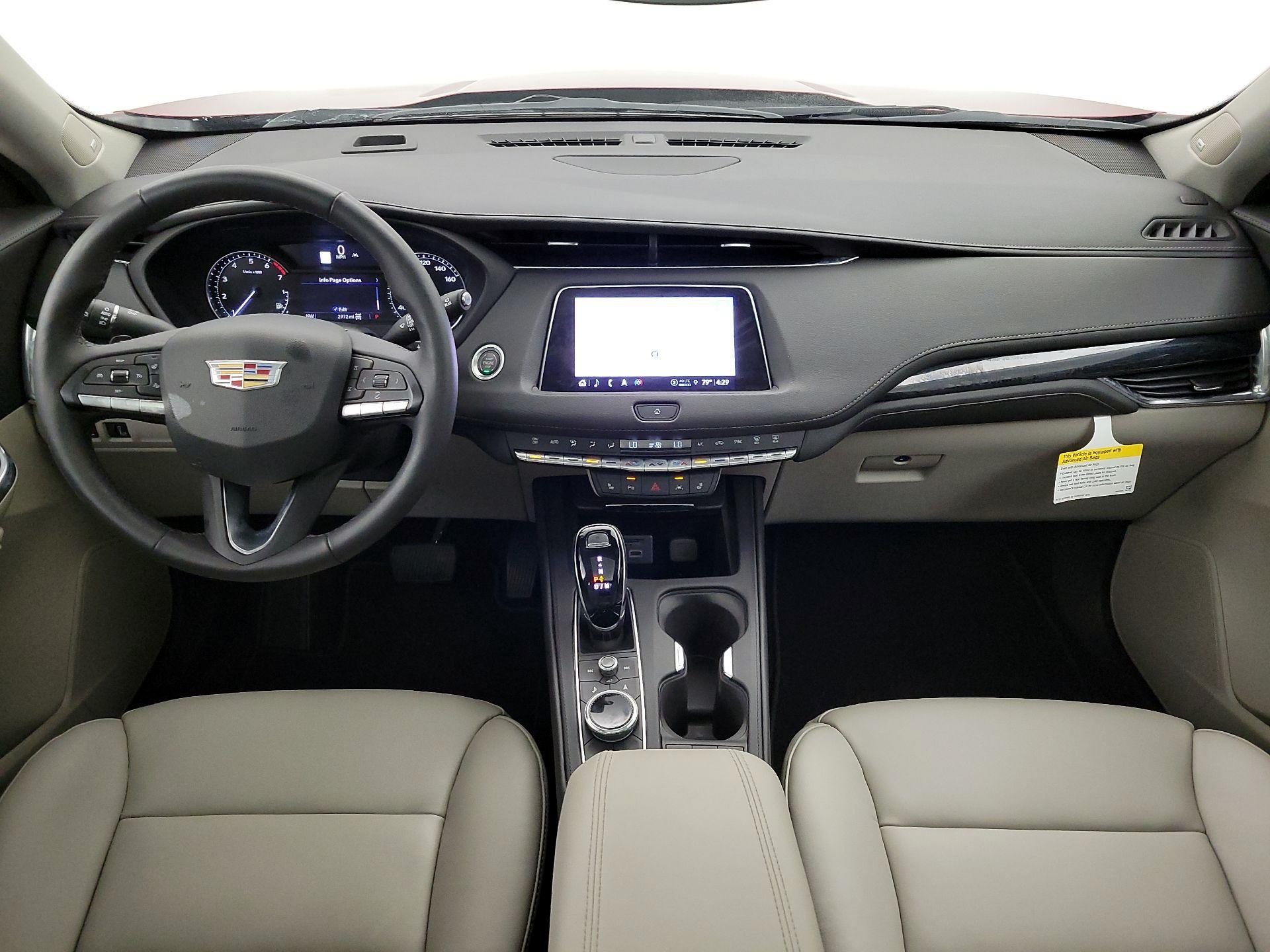 Thumbnail: 2023 Cadillac XT4 - 9