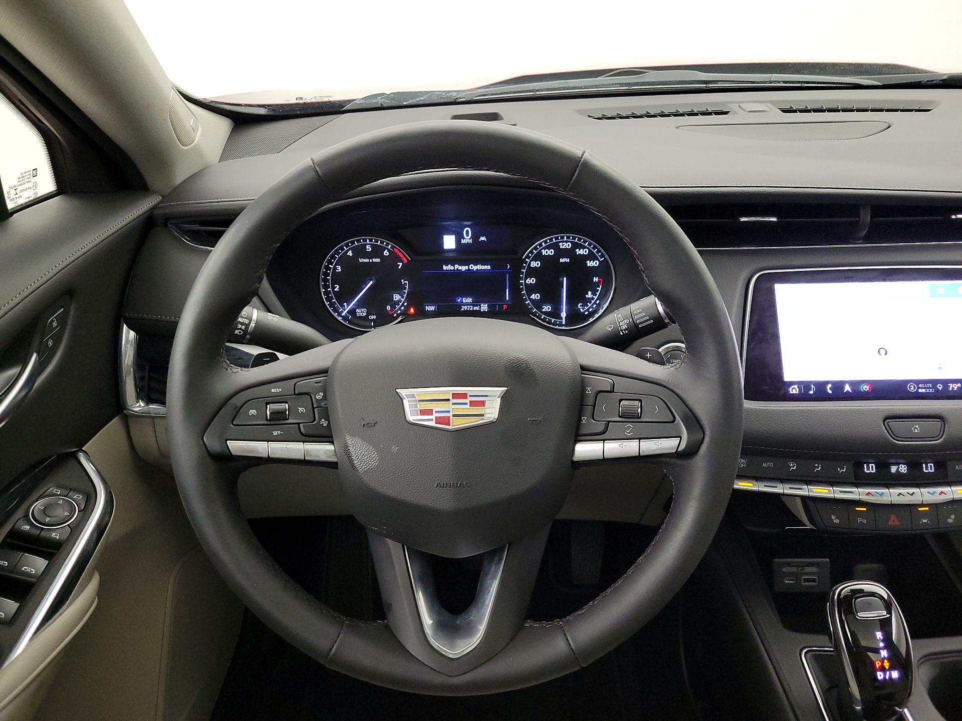 Thumbnail: 2023 Cadillac XT4 - 10