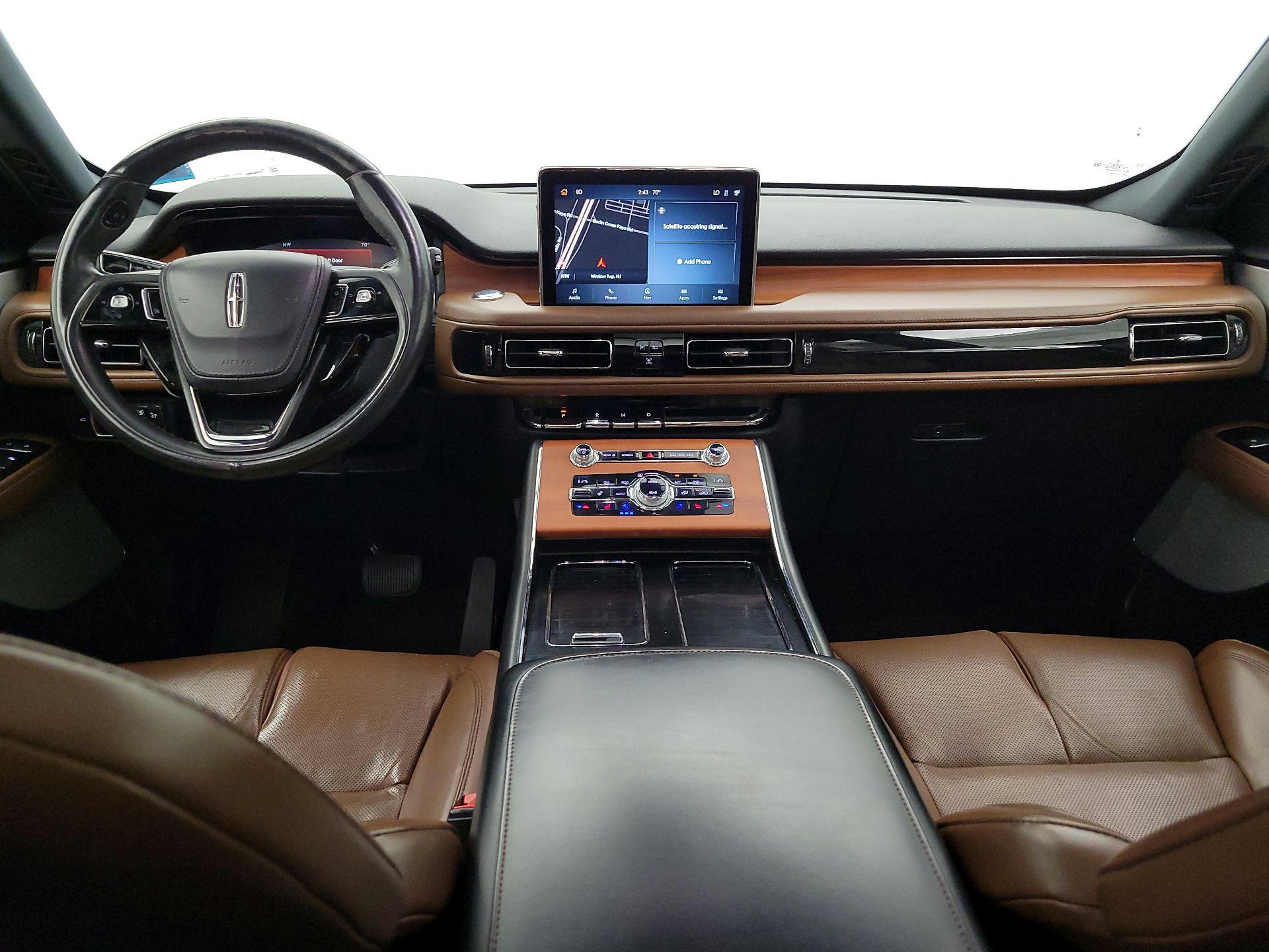 Thumbnail: 2020 Lincoln Aviator - 9