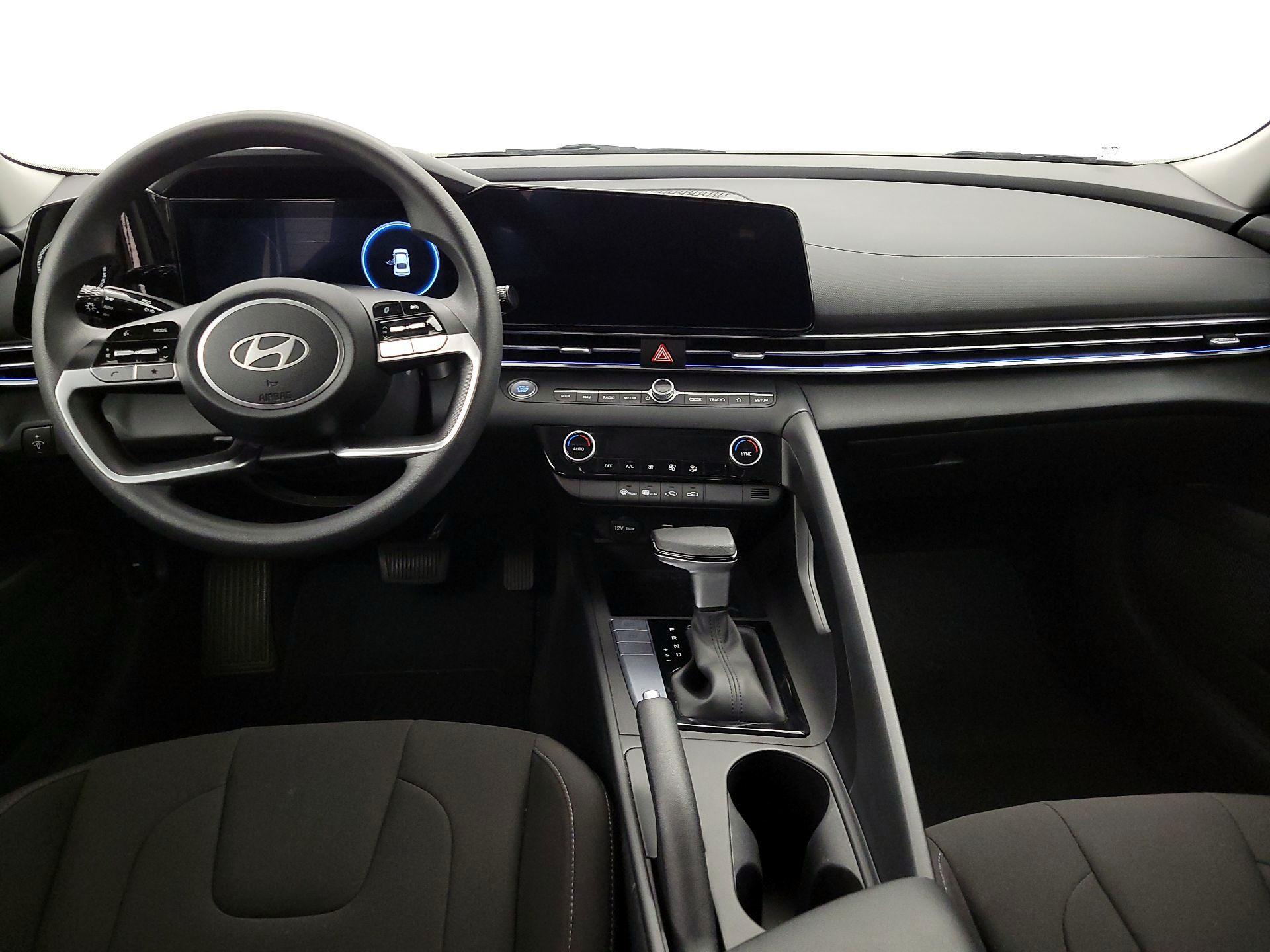Thumbnail: 2024 Hyundai Elantra - 9