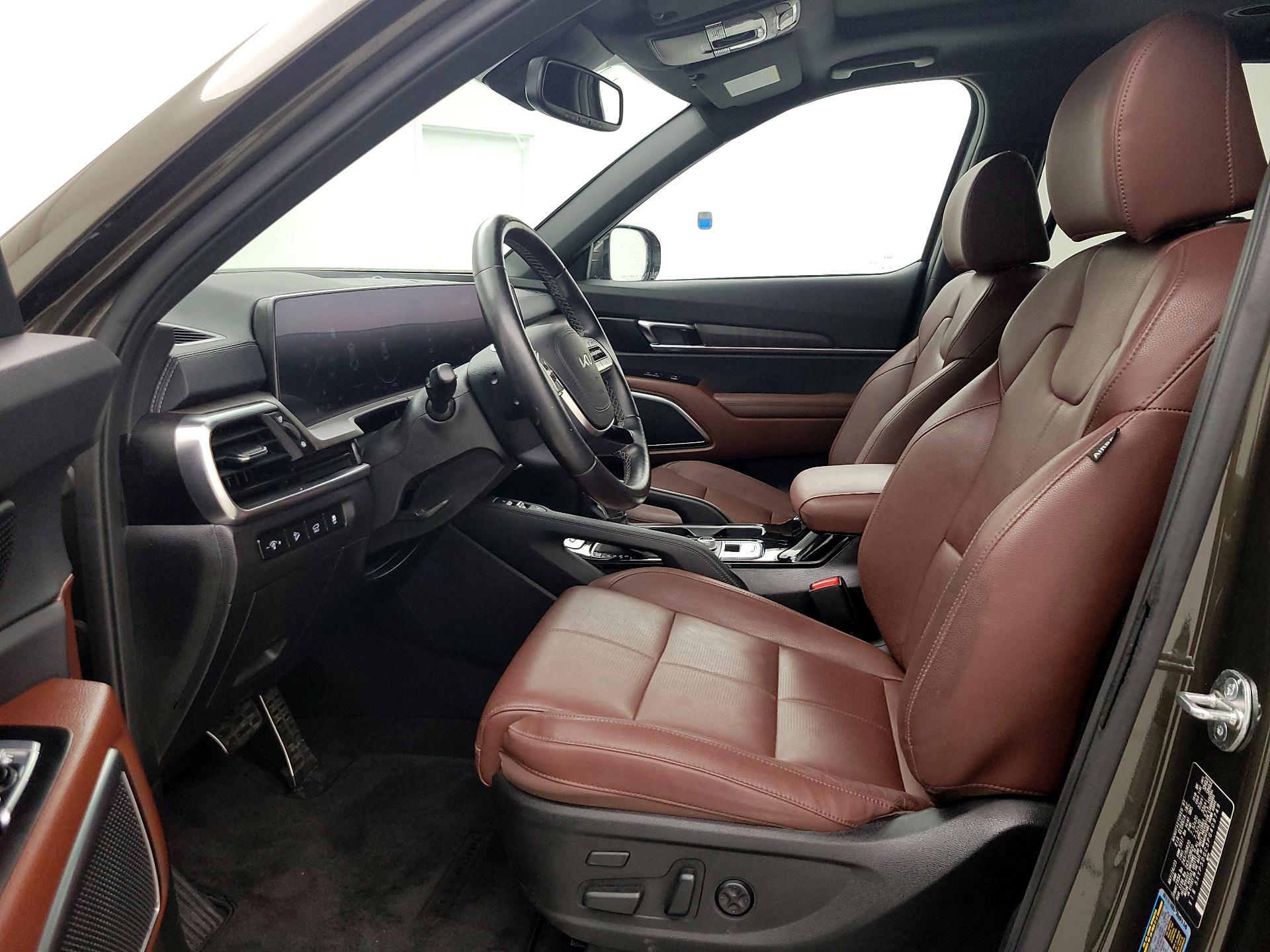 Thumbnail: 2023 Kia Telluride - 11