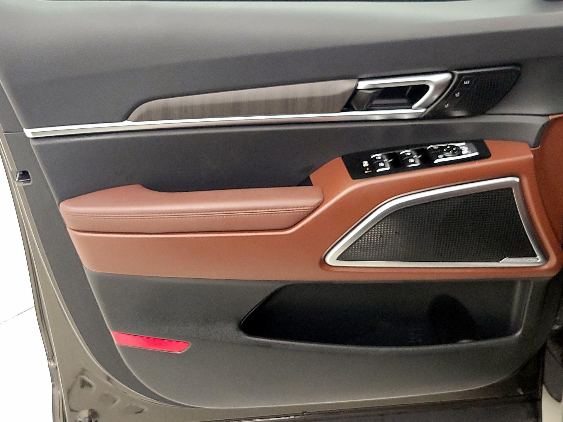 Thumbnail: 2023 Kia Telluride - 12
