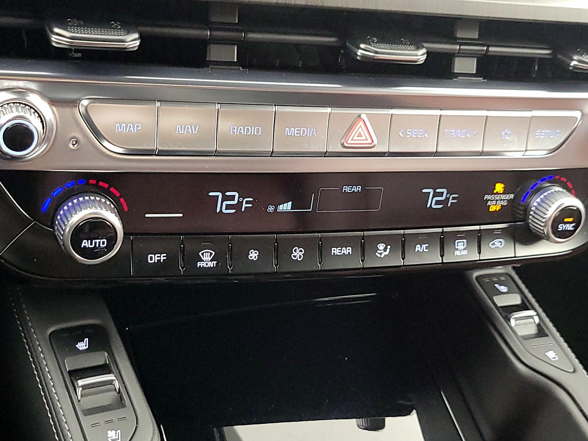 Thumbnail: 2023 Kia Telluride - 17