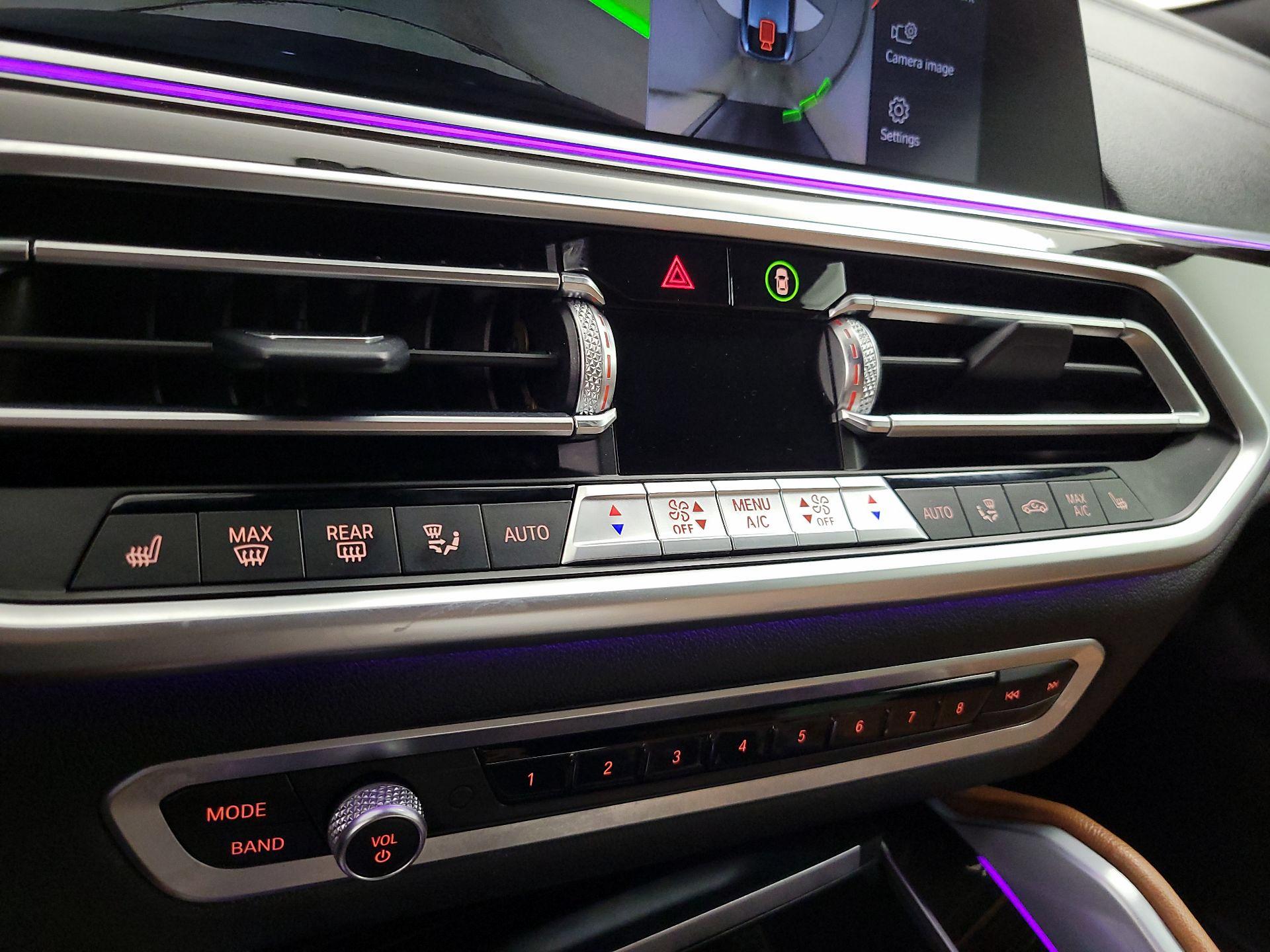 Thumbnail: 2021 BMW X6 - 17