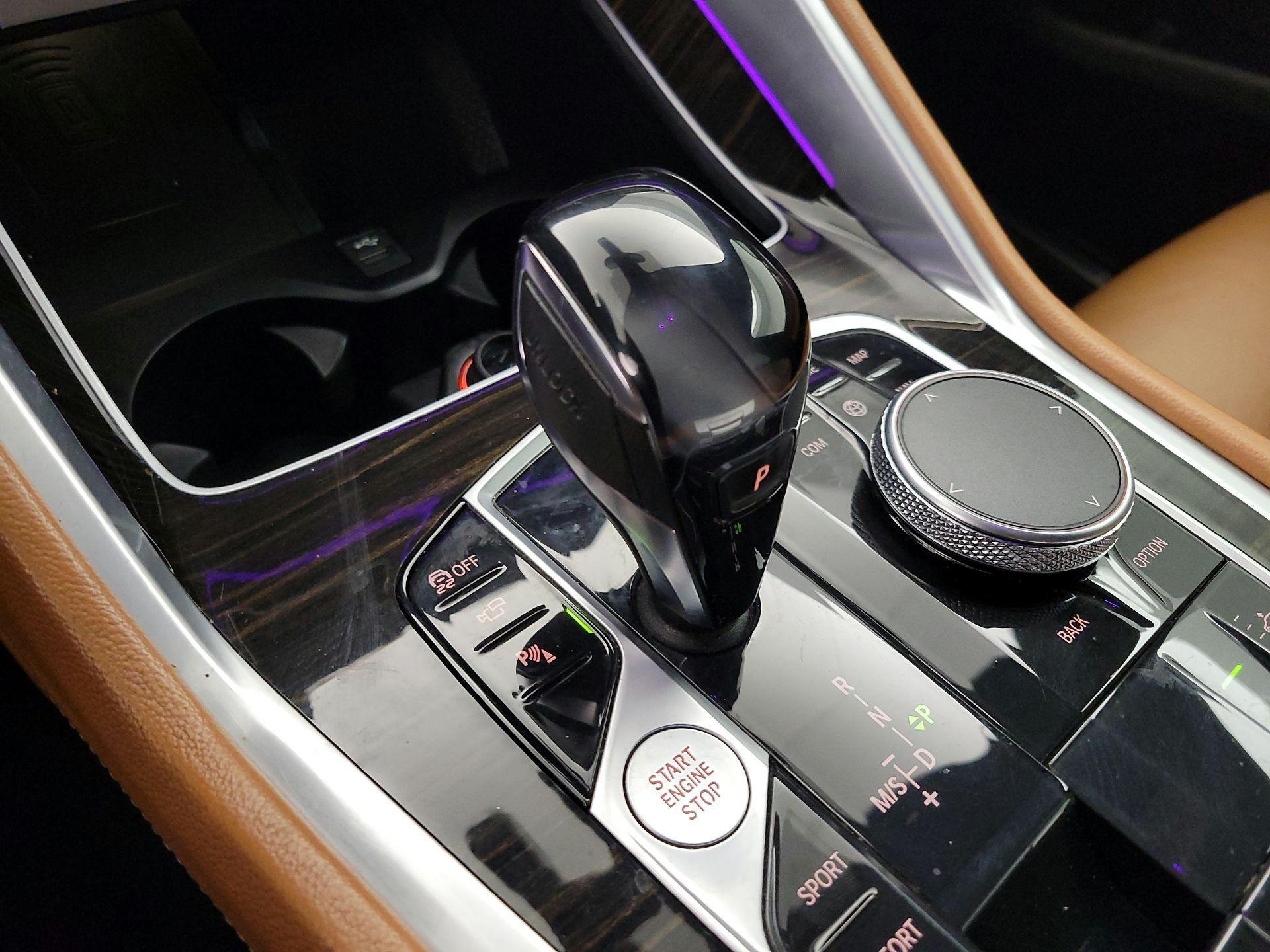 Thumbnail: 2021 BMW X6 - 18