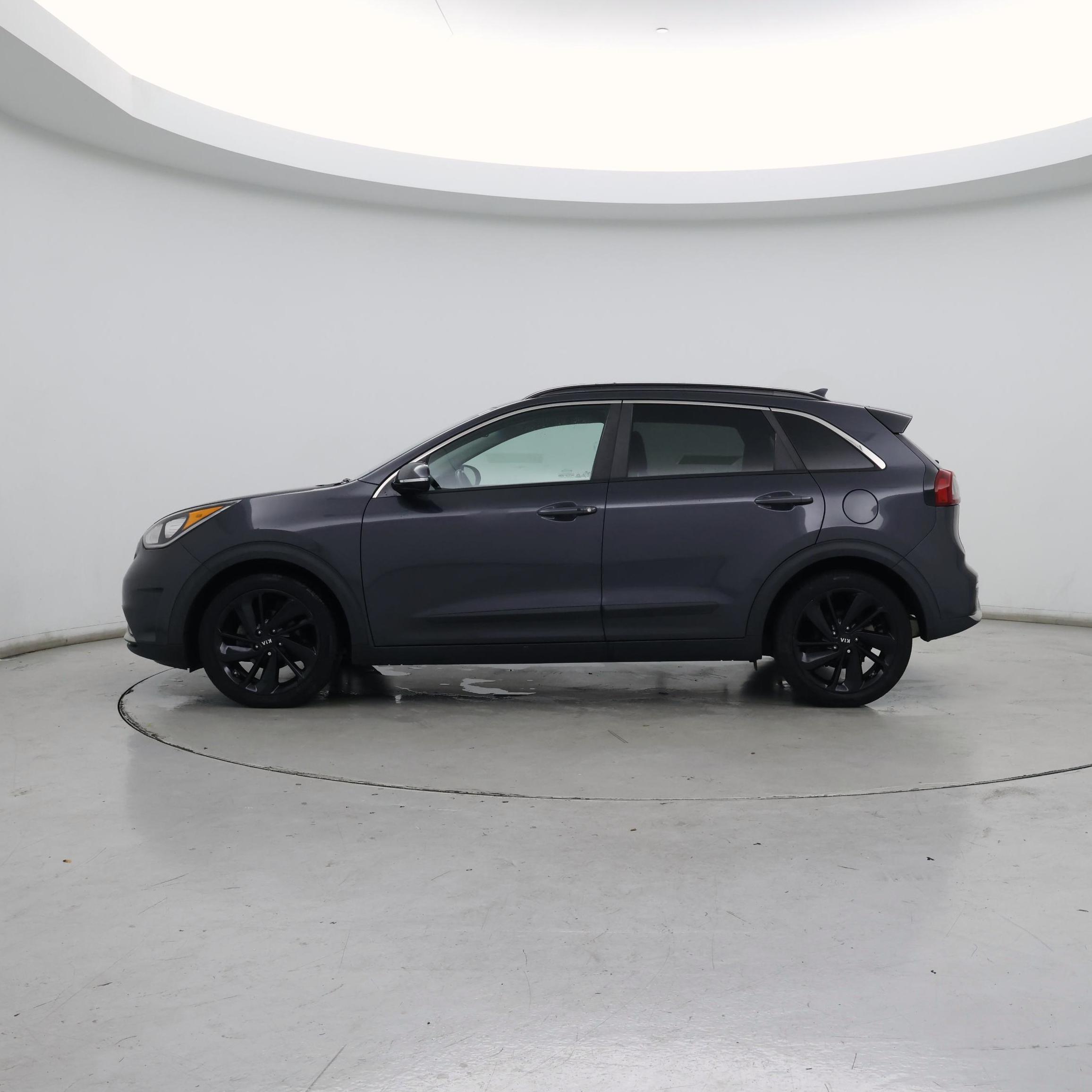 Thumbnail: 2018 Kia Niro - 3