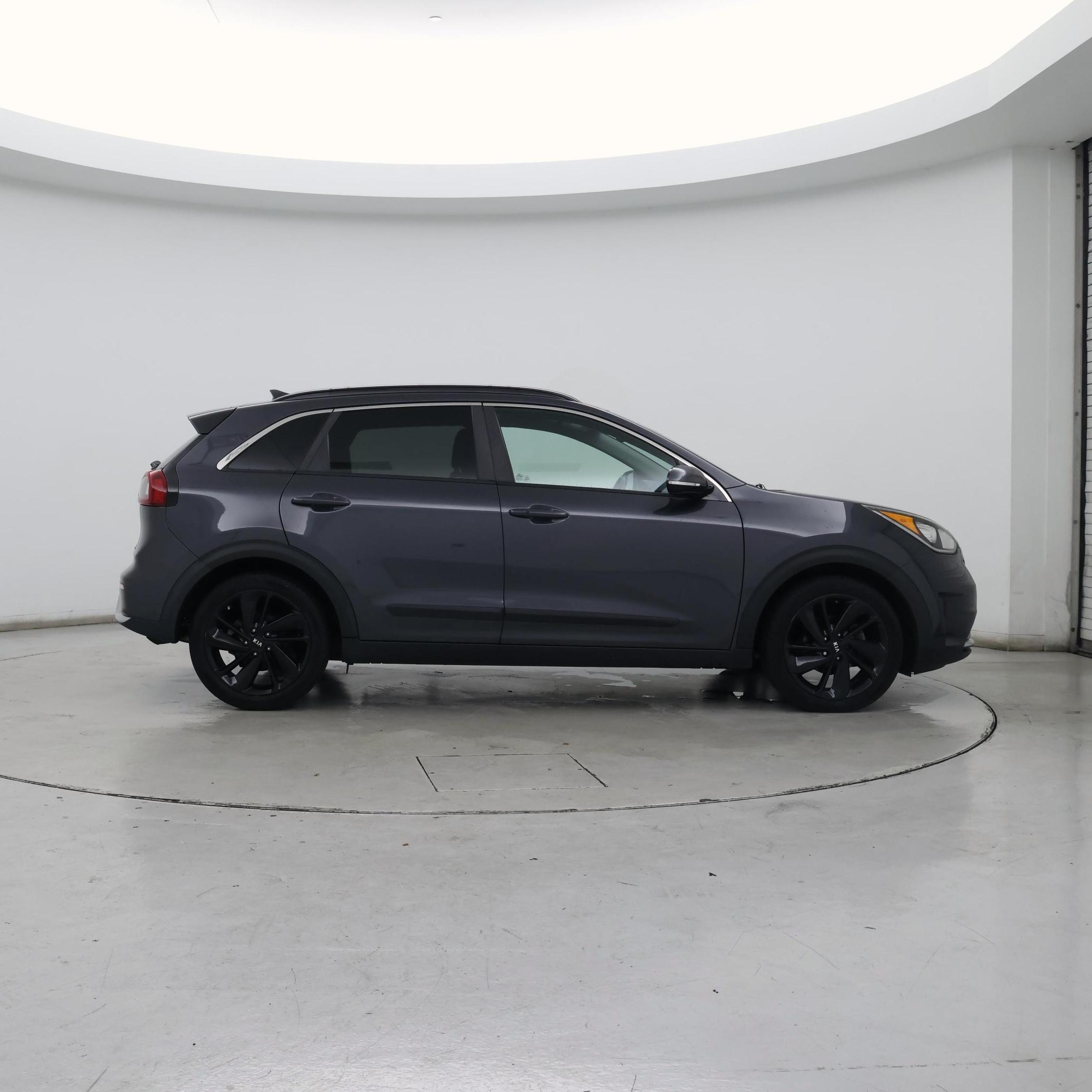 Thumbnail: 2018 Kia Niro - 7