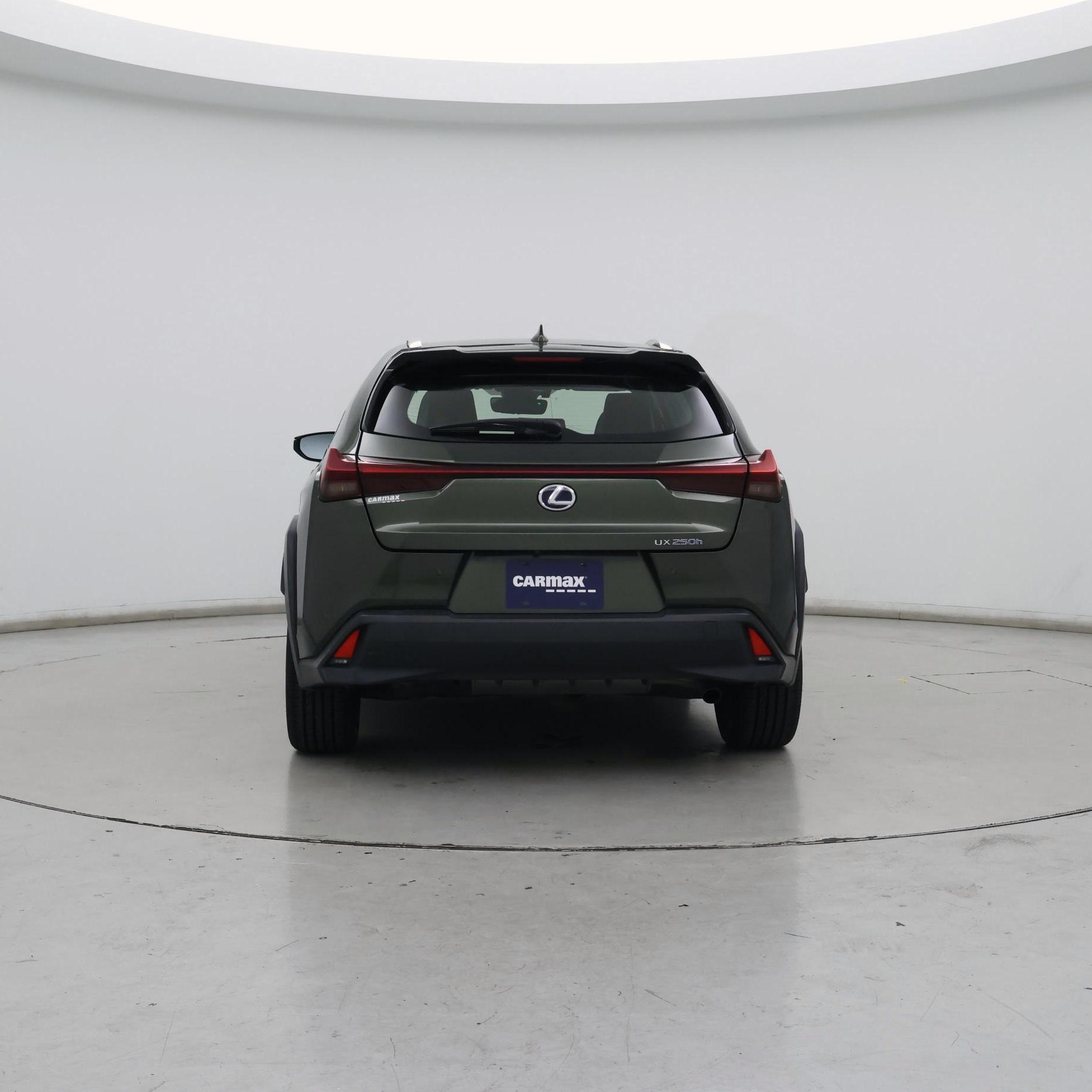 Thumbnail: 2019 Lexus UX - 6
