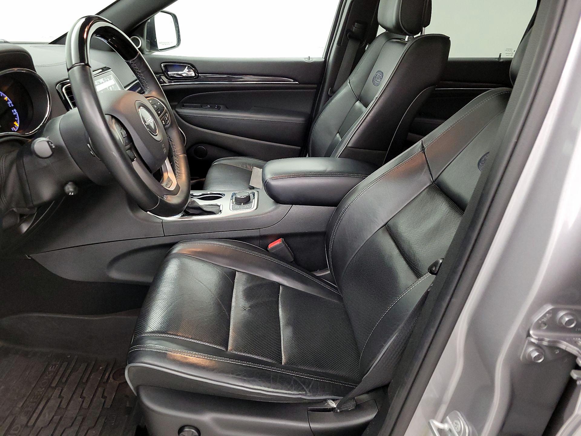 Thumbnail: 2019 Jeep Grand Cherokee - 11