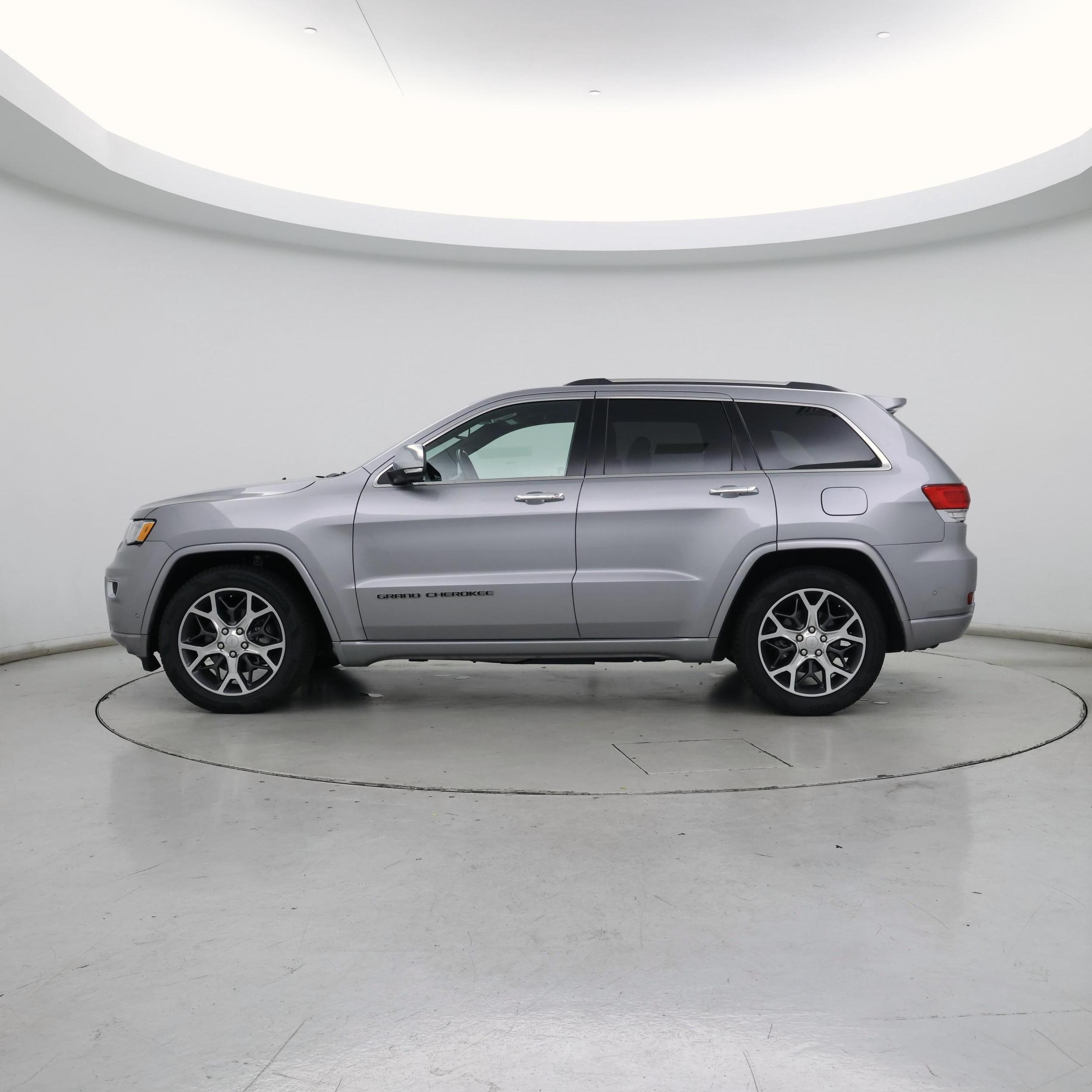 Thumbnail: 2019 Jeep Grand Cherokee - 3