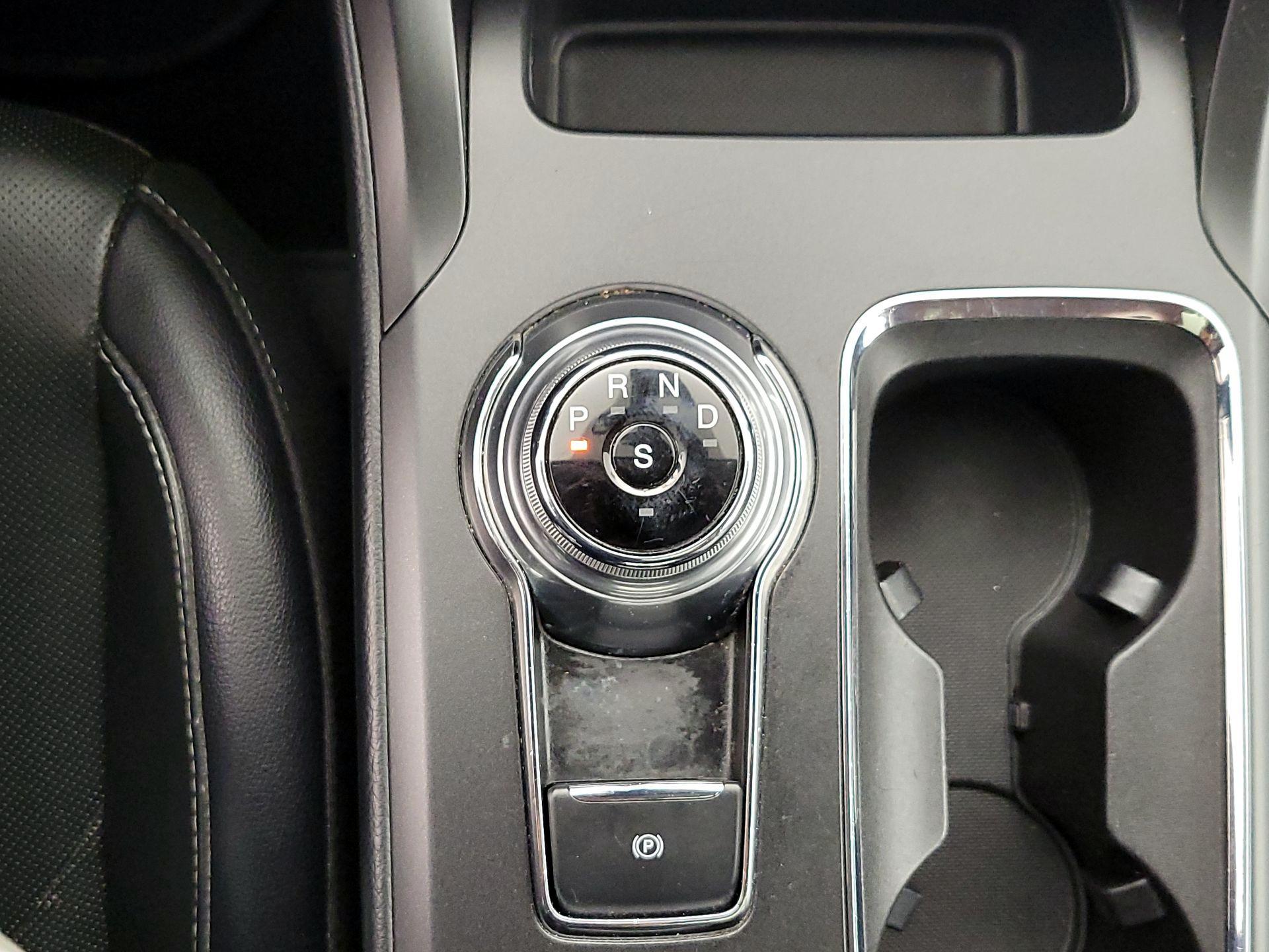 Thumbnail: 2020 Ford Fusion - 18