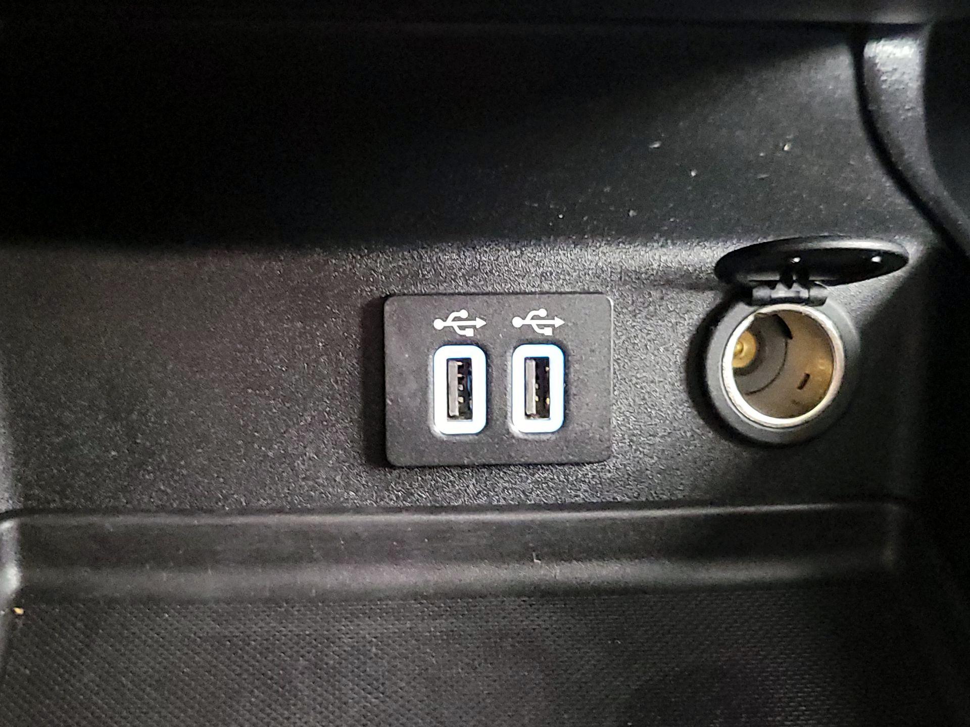 Thumbnail: 2020 Ford Fusion - 19